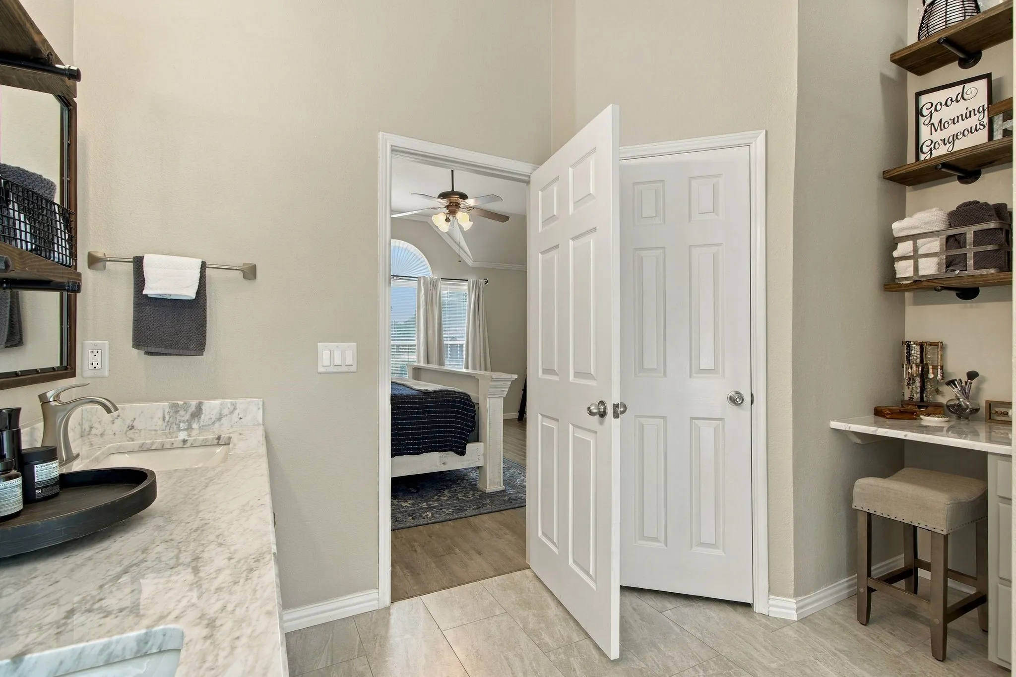 Single Family Residence For Sale in Collin County , 11251 Chaucer Drive, Frisco, Texas 75035, 4 Bedroom, 3 Bathroom, 2 Garage spaces, 1,901 Sqft, built in 2003, mls#21396838, Real Estate Agent in Frisco, Homes For Sale in Collin county, Homes For Sale in Frisco, Realtor in Frisco Texas, Real Estate Brokerage Independent Realty Texas, Luminita Cordes Realtor