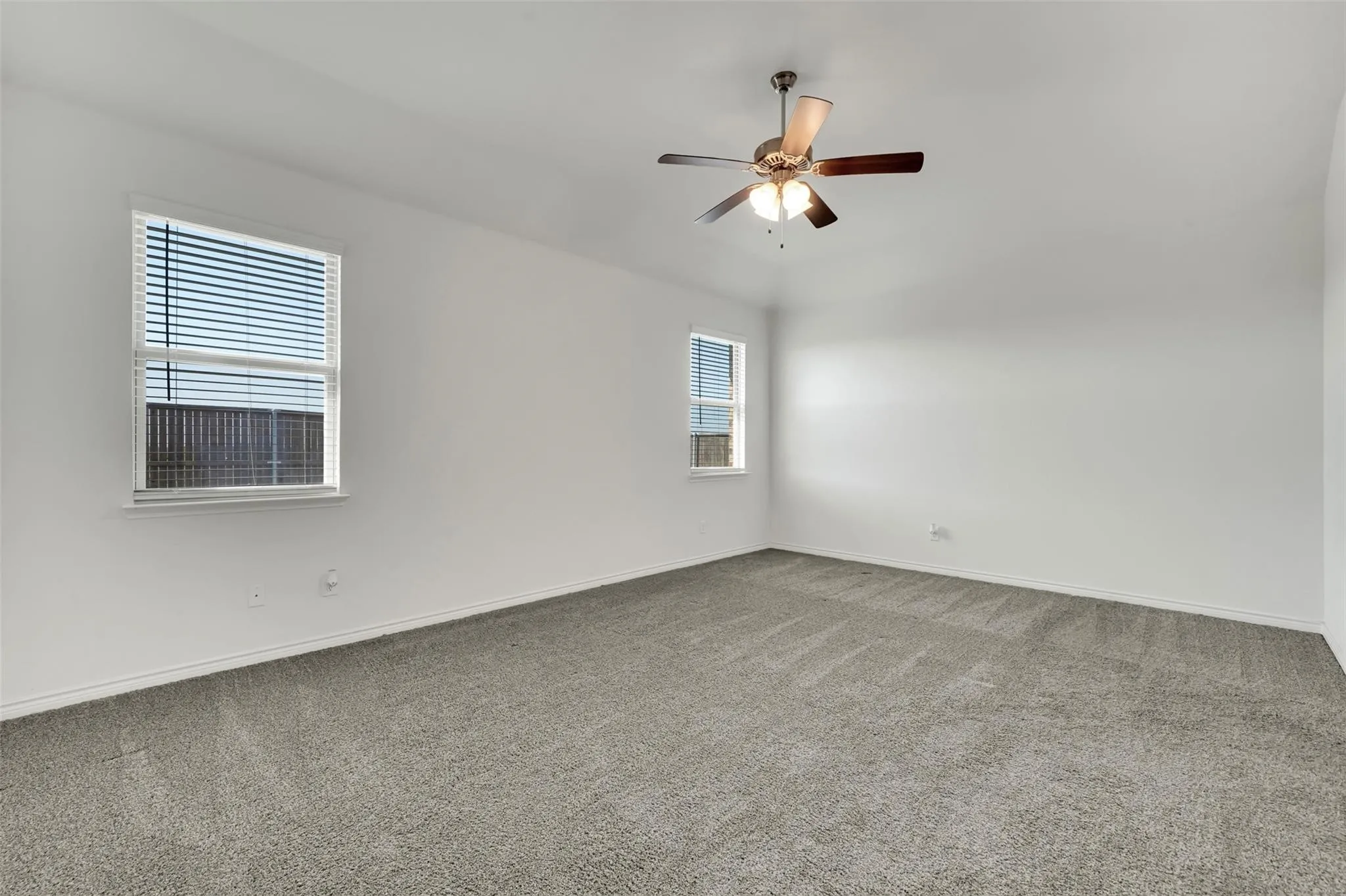 Single Family Residence For Rent in Rockwall County , 484 Declaration Way, Fate, Texas 75189, 4 Bedroom, 2 Bathroom, 2 Garage spaces, 2,161 Sqft, built in 2021, mls#21399555, Real Estate Agent in Fate, Homes For Rent in Rockwall county, Homes For Rent in Fate, Realtor in Fate Texas, Real Estate Brokerage Independent Realty Texas, Luminita Cordes Realtor