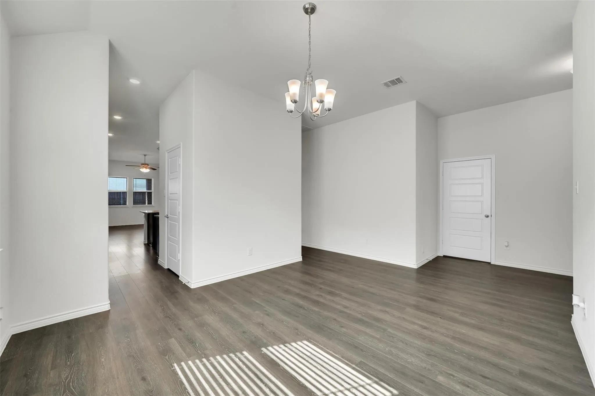 Single Family Residence For Rent in Rockwall County , 484 Declaration Way, Fate, Texas 75189, 4 Bedroom, 2 Bathroom, 2 Garage spaces, 2,161 Sqft, built in 2021, mls#21399555, Real Estate Agent in Fate, Homes For Rent in Rockwall county, Homes For Rent in Fate, Realtor in Fate Texas, Real Estate Brokerage Independent Realty Texas, Luminita Cordes Realtor