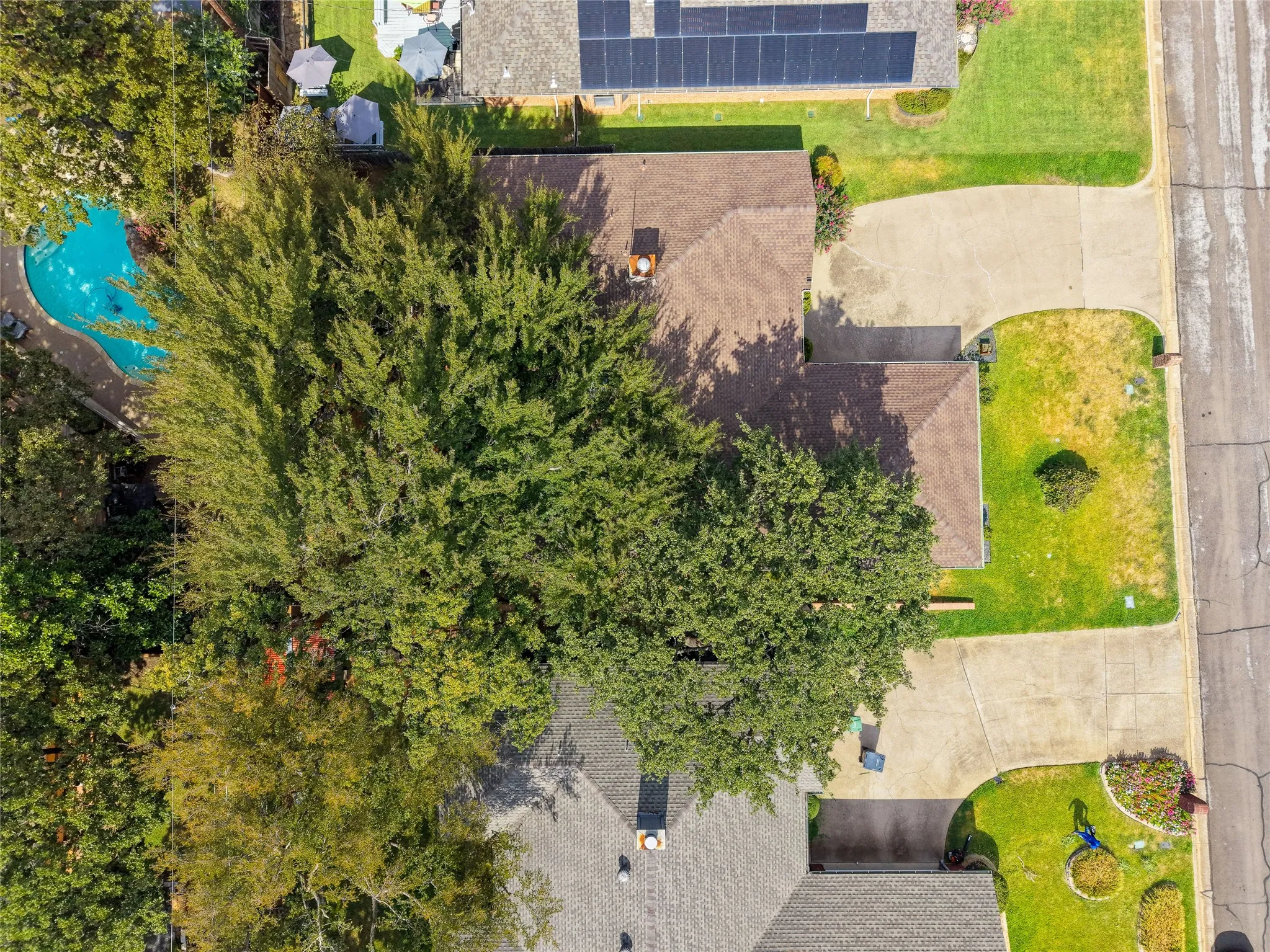 Single Family Residence For Sale in Tarrant County , 2708 Citadel Drive, Arlington, Texas 76012, 3 Bedroom, 2 Bathroom, 2 Garage spaces, 2,162 Sqft, built in 1984, mls#21394986, Real Estate Agent in Arlington, Homes For Sale in Tarrant county, Homes For Sale in Arlington, Realtor in Arlington Texas, Real Estate Brokerage Independent Realty Texas, Luminita Cordes Realtor