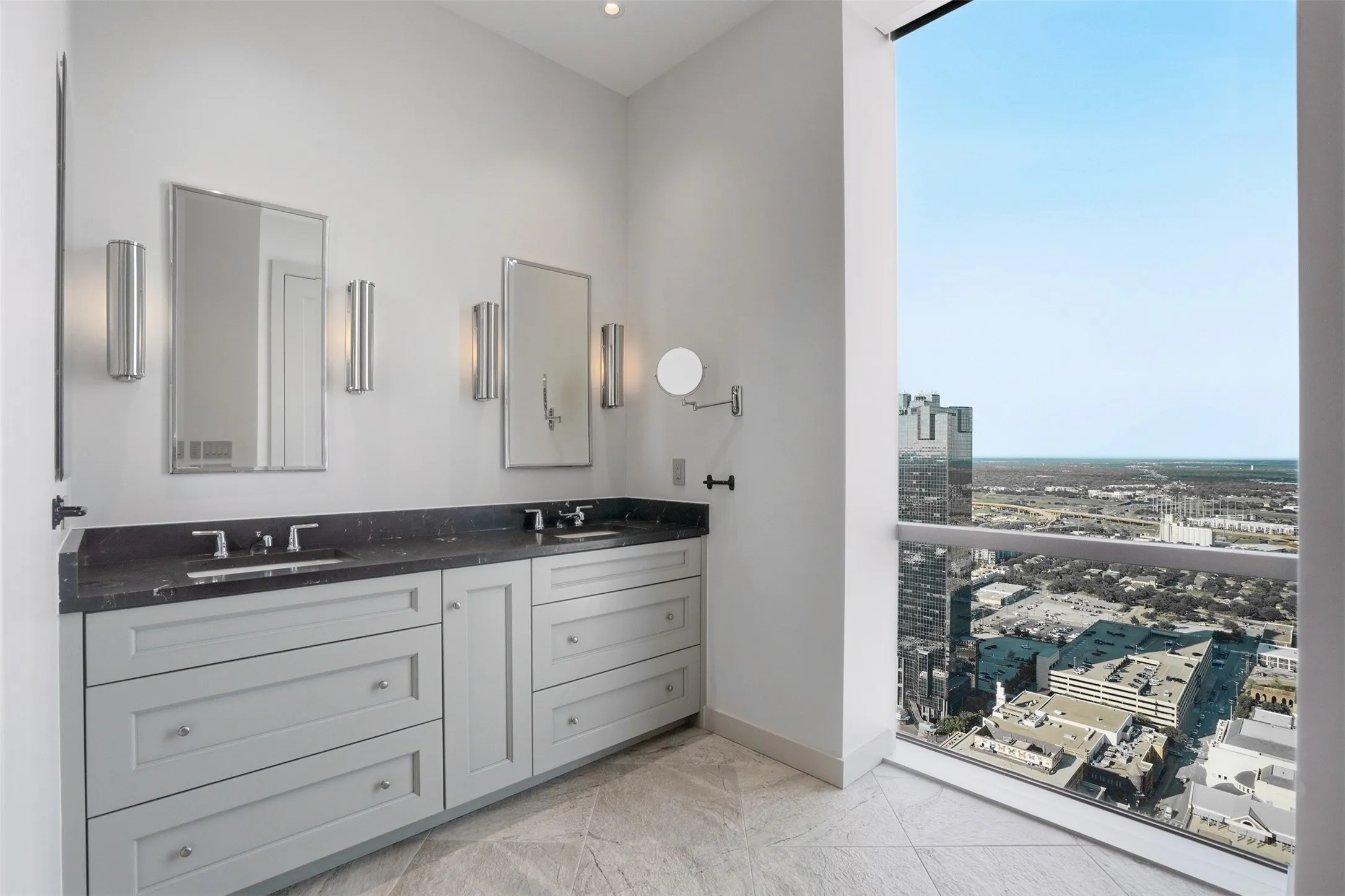 Condominium For Rent in Tarrant County , 500 Throckmorton Street 3601, Fort Worth, Texas 76102, 4 Bedroom, 5 Bathroom, 3 Garage spaces, 4,577 Sqft, built in 1972, mls#21400745, Real Estate Agent in Fort Worth, Homes For Rent in Tarrant county, Homes For Rent in Fort Worth, Realtor in Fort Worth Texas, Real Estate Brokerage Independent Realty Texas, Luminita Cordes Realtor