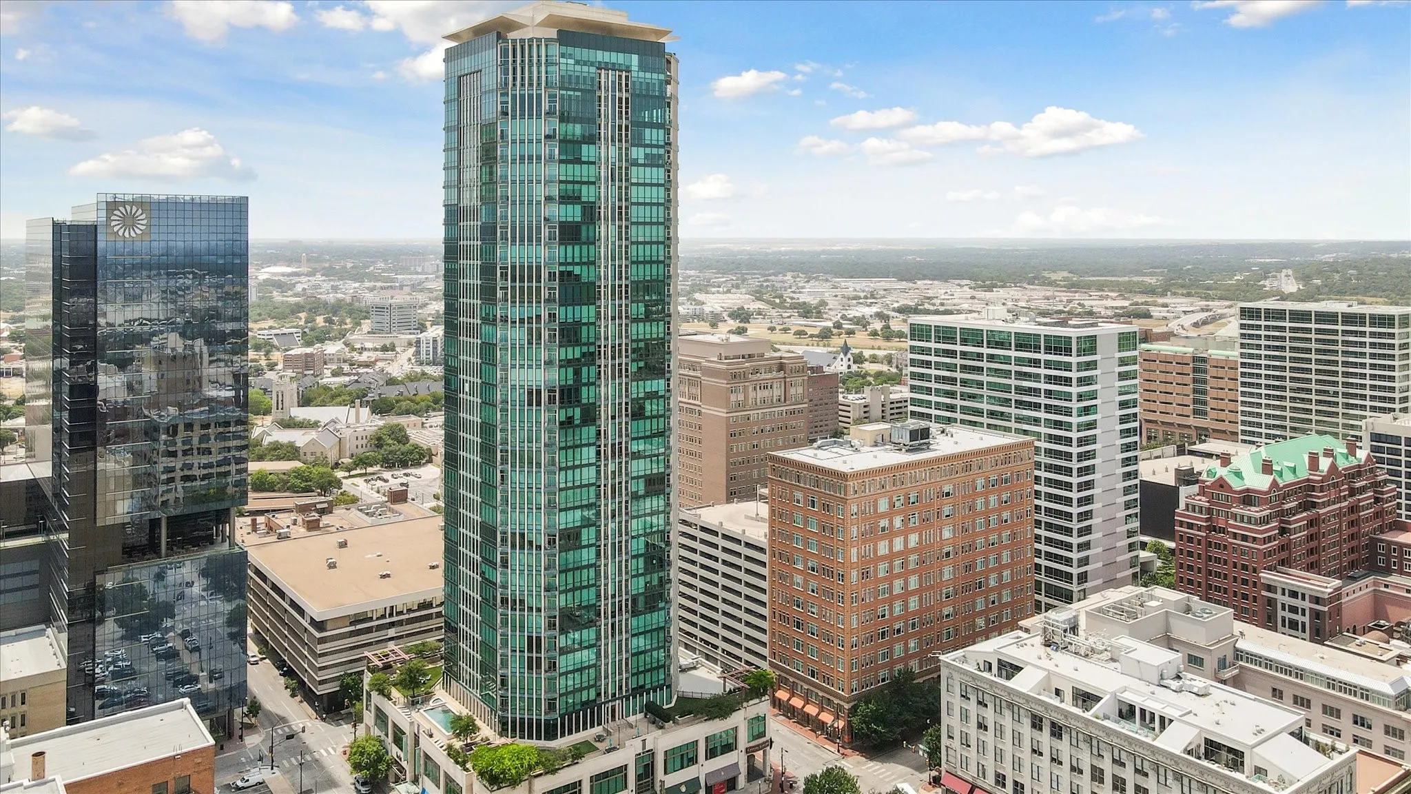 Condominium For Rent in Tarrant County , 500 Throckmorton Street 3601, Fort Worth, Texas 76102, 4 Bedroom, 5 Bathroom, 3 Garage spaces, 4,577 Sqft, built in 1972, mls#21400745, Real Estate Agent in Fort Worth, Homes For Rent in Tarrant county, Homes For Rent in Fort Worth, Realtor in Fort Worth Texas, Real Estate Brokerage Independent Realty Texas, Luminita Cordes Realtor