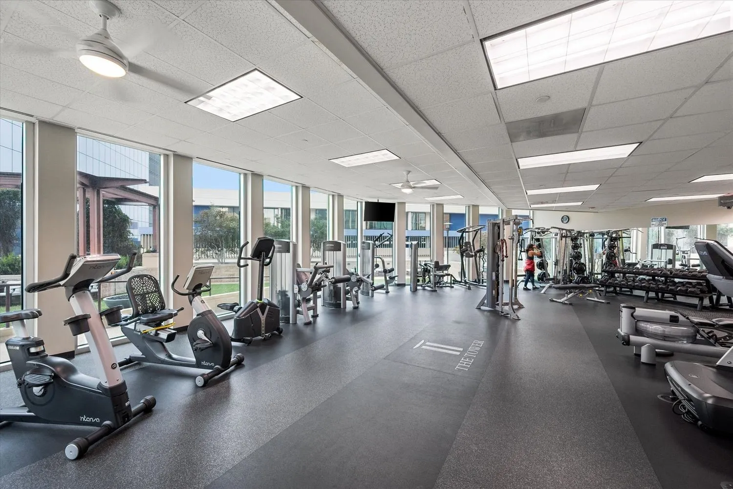 Condominium For Rent in Tarrant County , 500 Throckmorton Street 3601, Fort Worth, Texas 76102, 4 Bedroom, 5 Bathroom, 3 Garage spaces, 4,577 Sqft, built in 1972, mls#21400745, Real Estate Agent in Fort Worth, Homes For Rent in Tarrant county, Homes For Rent in Fort Worth, Realtor in Fort Worth Texas, Real Estate Brokerage Independent Realty Texas, Luminita Cordes Realtor