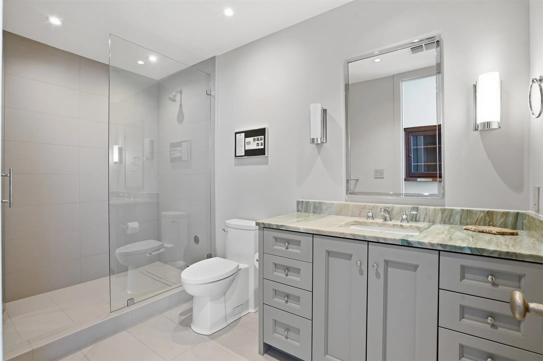 Condominium For Rent in Tarrant County , 500 Throckmorton Street 3601, Fort Worth, Texas 76102, 4 Bedroom, 5 Bathroom, 3 Garage spaces, 4,577 Sqft, built in 1972, mls#21400745, Real Estate Agent in Fort Worth, Homes For Rent in Tarrant county, Homes For Rent in Fort Worth, Realtor in Fort Worth Texas, Real Estate Brokerage Independent Realty Texas, Luminita Cordes Realtor