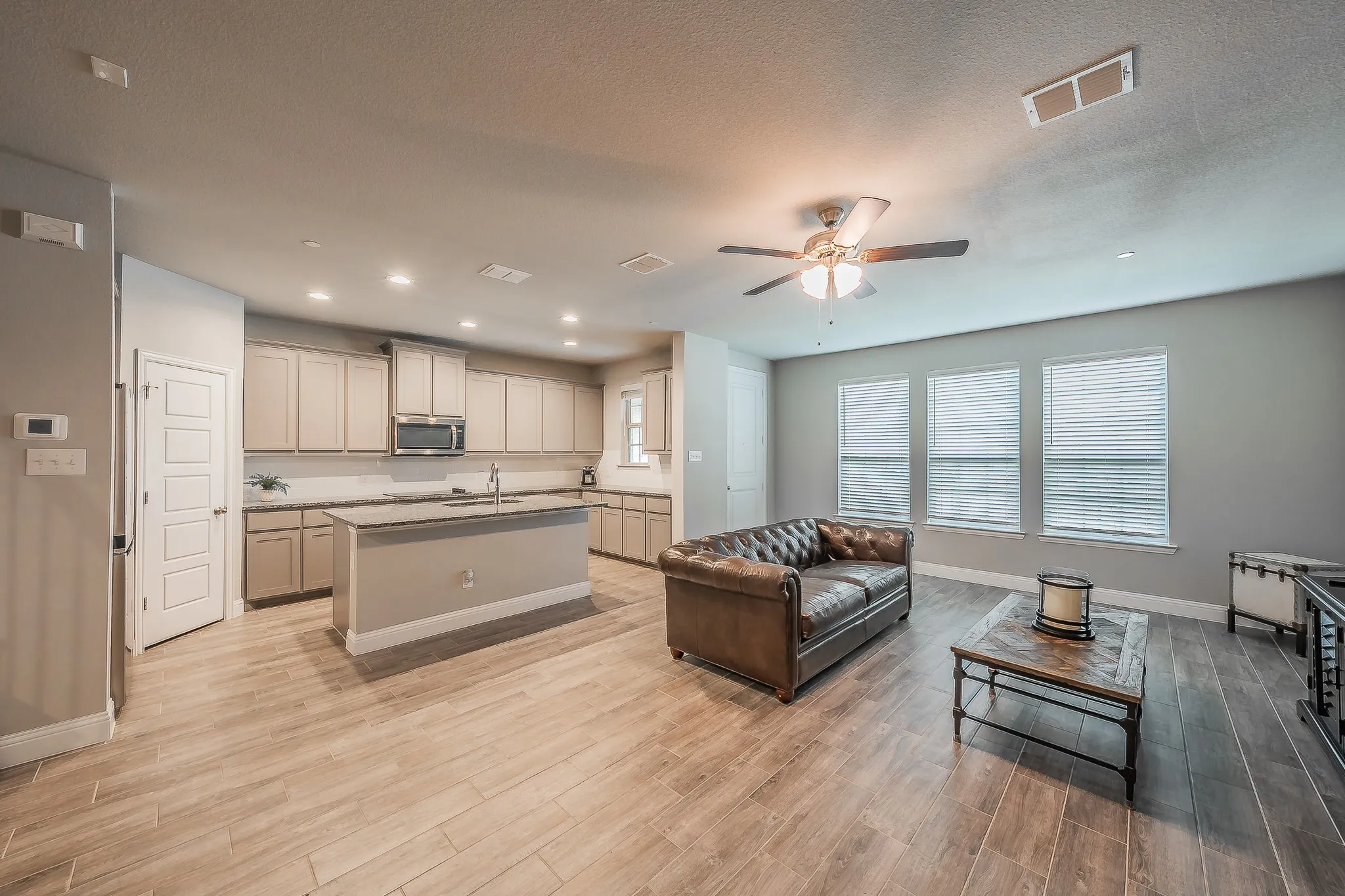 Townhouse For Rent in Tarrant County , 5984 Bursey Road, Watauga, Texas 76148, 3 Bedroom, 3 Bathroom, 2 Garage spaces, 1,801 Sqft, built in 2023, mls#21399749, Real Estate Agent in Watauga, Homes For Rent in Tarrant county, Homes For Rent in Watauga, Realtor in Watauga Texas, Real Estate Brokerage Independent Realty Texas, Luminita Cordes Realtor