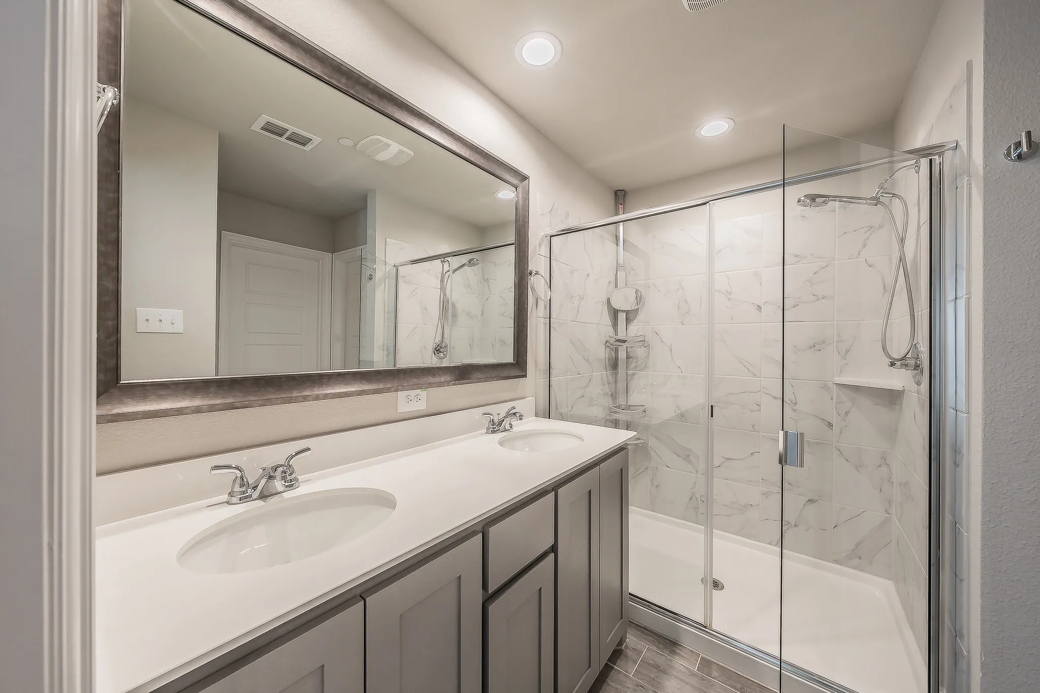 Townhouse For Rent in Tarrant County , 5984 Bursey Road, Watauga, Texas 76148, 3 Bedroom, 3 Bathroom, 2 Garage spaces, 1,801 Sqft, built in 2023, mls#21399749, Real Estate Agent in Watauga, Homes For Rent in Tarrant county, Homes For Rent in Watauga, Realtor in Watauga Texas, Real Estate Brokerage Independent Realty Texas, Luminita Cordes Realtor