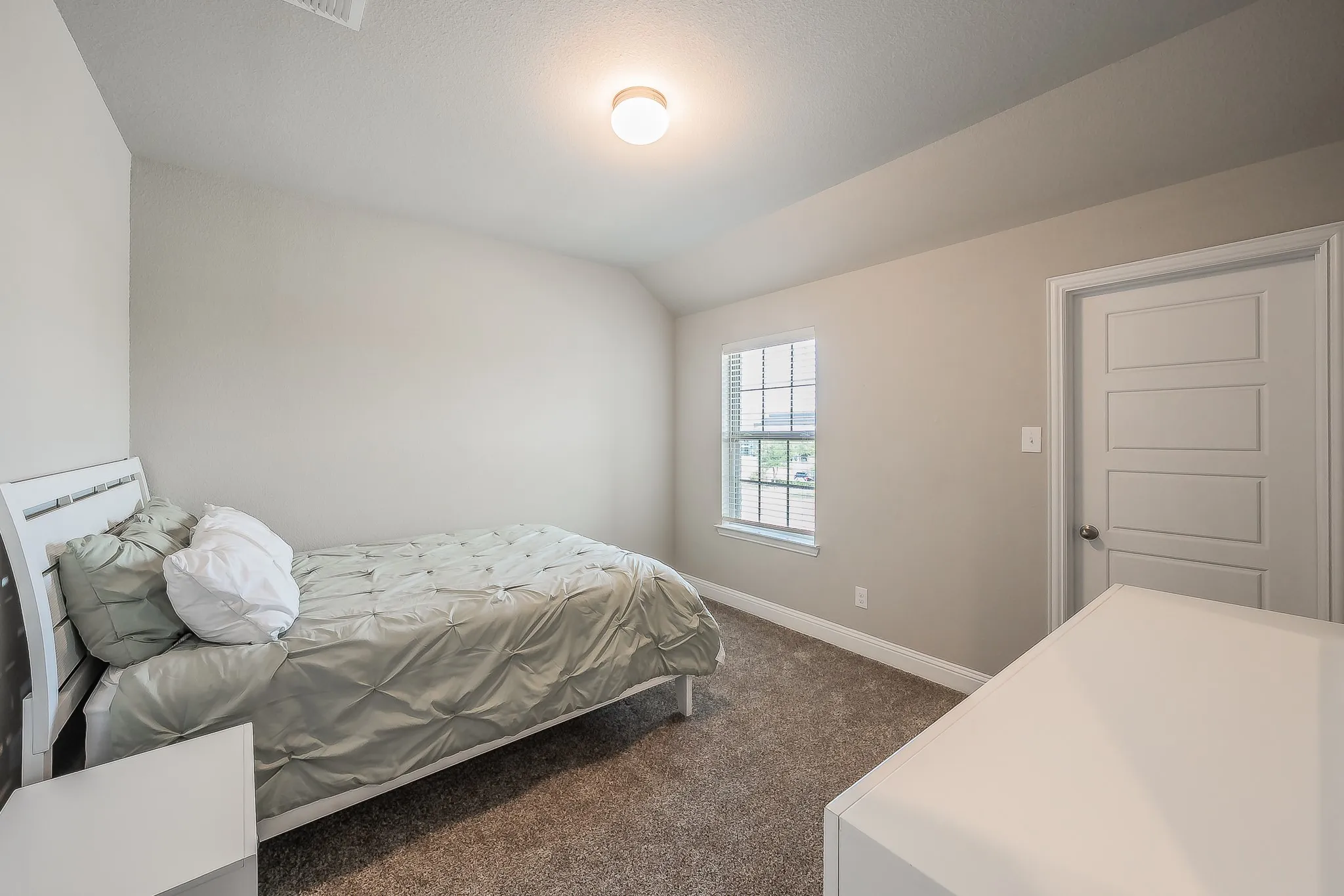 Townhouse For Rent in Tarrant County , 5984 Bursey Road, Watauga, Texas 76148, 3 Bedroom, 3 Bathroom, 2 Garage spaces, 1,801 Sqft, built in 2023, mls#21399749, Real Estate Agent in Watauga, Homes For Rent in Tarrant county, Homes For Rent in Watauga, Realtor in Watauga Texas, Real Estate Brokerage Independent Realty Texas, Luminita Cordes Realtor