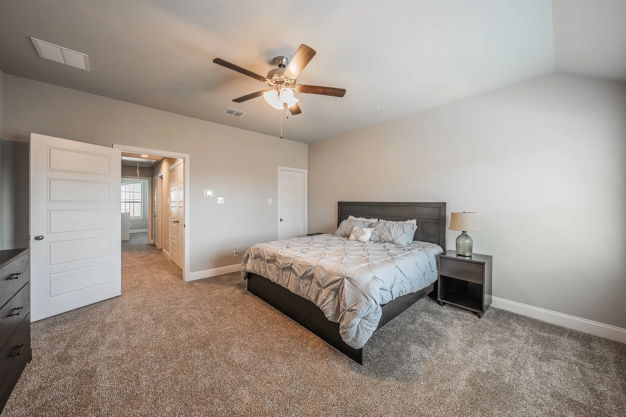 Townhouse For Rent in Tarrant County , 5984 Bursey Road, Watauga, Texas 76148, 3 Bedroom, 3 Bathroom, 2 Garage spaces, 1,801 Sqft, built in 2023, mls#21399749, Real Estate Agent in Watauga, Homes For Rent in Tarrant county, Homes For Rent in Watauga, Realtor in Watauga Texas, Real Estate Brokerage Independent Realty Texas, Luminita Cordes Realtor