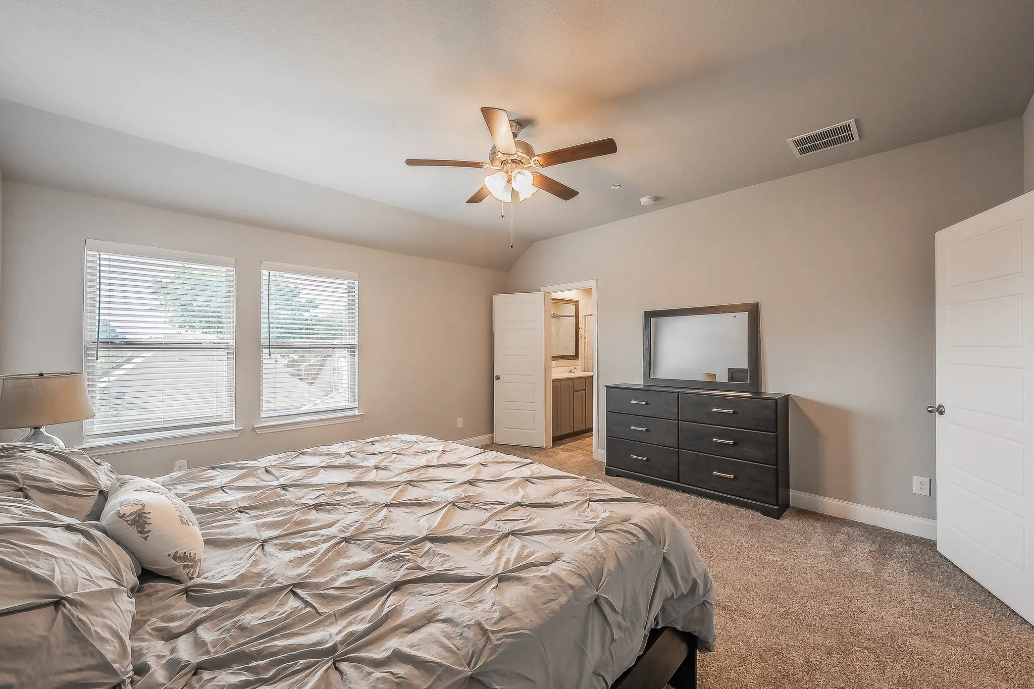 Townhouse For Rent in Tarrant County , 5984 Bursey Road, Watauga, Texas 76148, 3 Bedroom, 3 Bathroom, 2 Garage spaces, 1,801 Sqft, built in 2023, mls#21399749, Real Estate Agent in Watauga, Homes For Rent in Tarrant county, Homes For Rent in Watauga, Realtor in Watauga Texas, Real Estate Brokerage Independent Realty Texas, Luminita Cordes Realtor