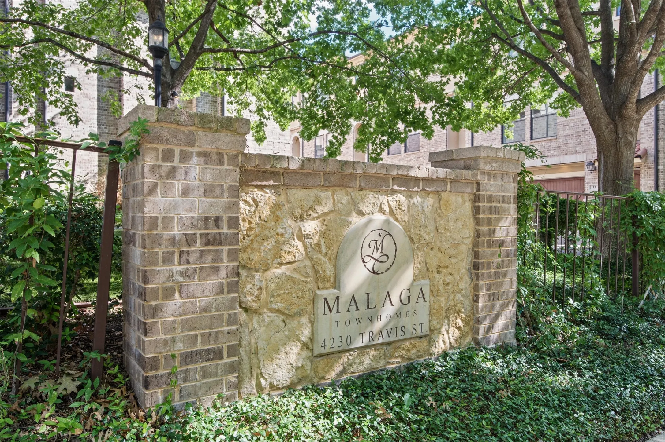 Condominium For Rent in Dallas County , 4230 Travis Street 16, Dallas, Texas 75205, 2 Bedroom, 3 Bathroom, 2 Garage spaces, 1,437 Sqft, built in 2007, mls#21400117, Real Estate Agent in Dallas, Homes For Rent in Dallas county, Homes For Rent in Dallas, Realtor in Dallas Texas, Real Estate Brokerage Independent Realty Texas, Luminita Cordes Realtor