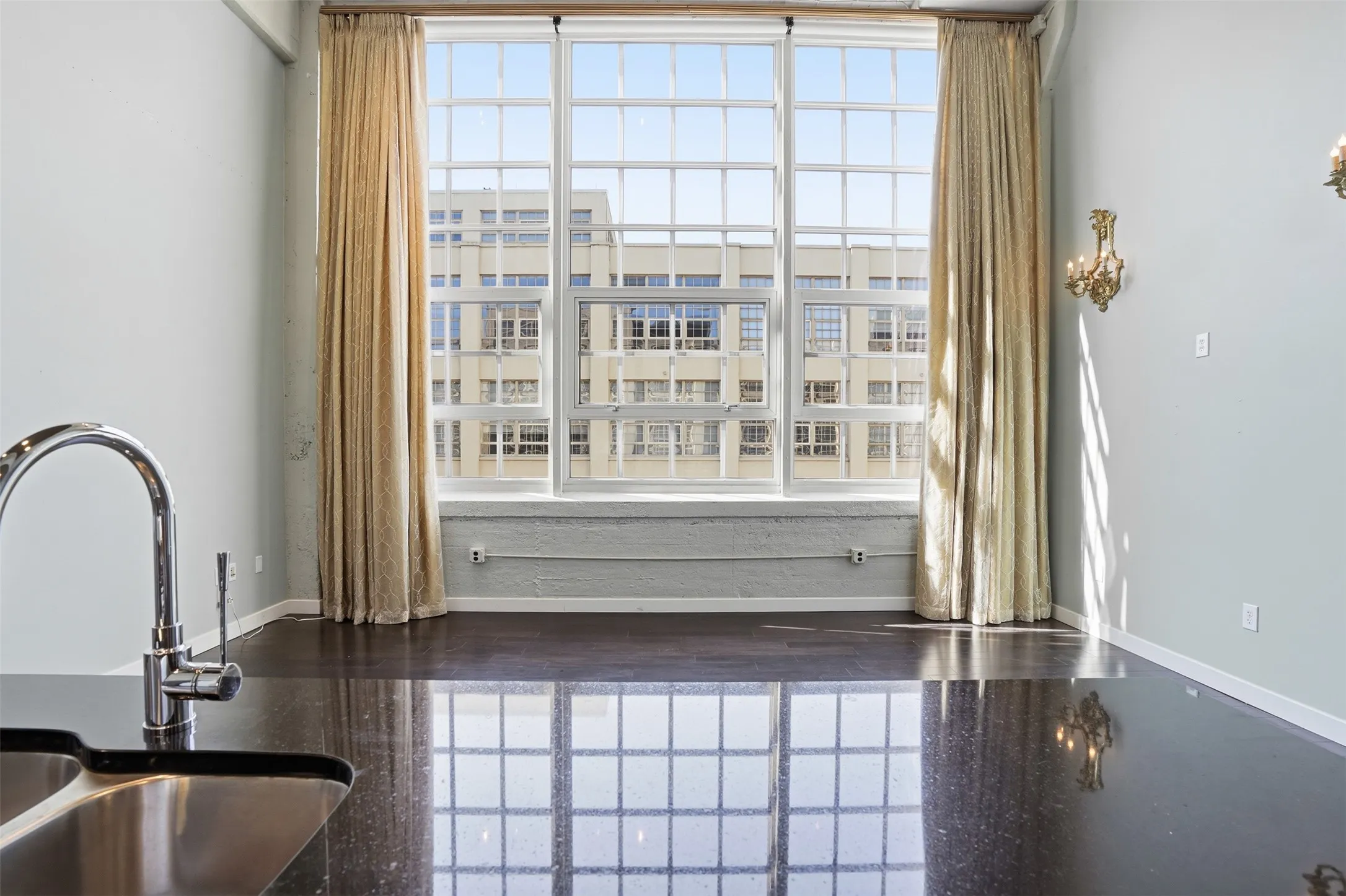 Condominium For Sale in Tarrant County , 2600 W 7th Street 2726, Fort Worth, Texas 76107, 2 Bedroom, 2 Bathroom, 2 Garage spaces, 1,263 Sqft, built in 1928, mls#21400747, Real Estate Agent in Fort Worth, Homes For Sale in Tarrant county, Homes For Sale in Fort Worth, Realtor in Fort Worth Texas, Real Estate Brokerage Independent Realty Texas, Luminita Cordes Realtor