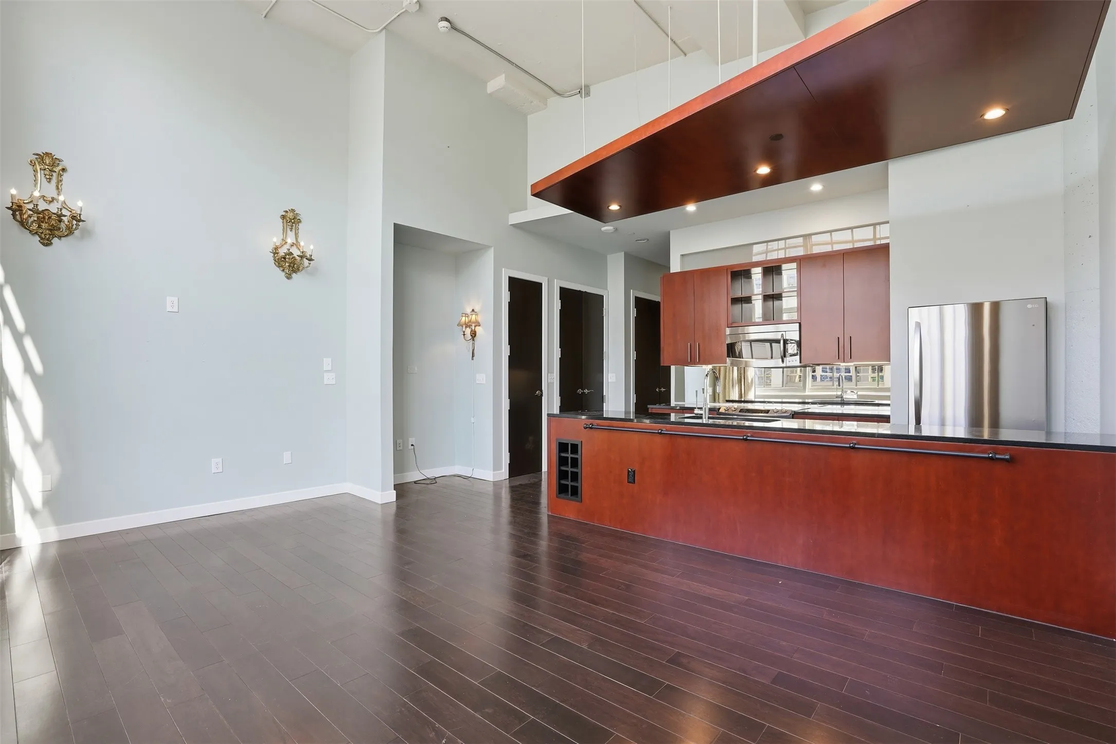 Condominium For Sale in Tarrant County , 2600 W 7th Street 2726, Fort Worth, Texas 76107, 2 Bedroom, 2 Bathroom, 2 Garage spaces, 1,263 Sqft, built in 1928, mls#21400747, Real Estate Agent in Fort Worth, Homes For Sale in Tarrant county, Homes For Sale in Fort Worth, Realtor in Fort Worth Texas, Real Estate Brokerage Independent Realty Texas, Luminita Cordes Realtor