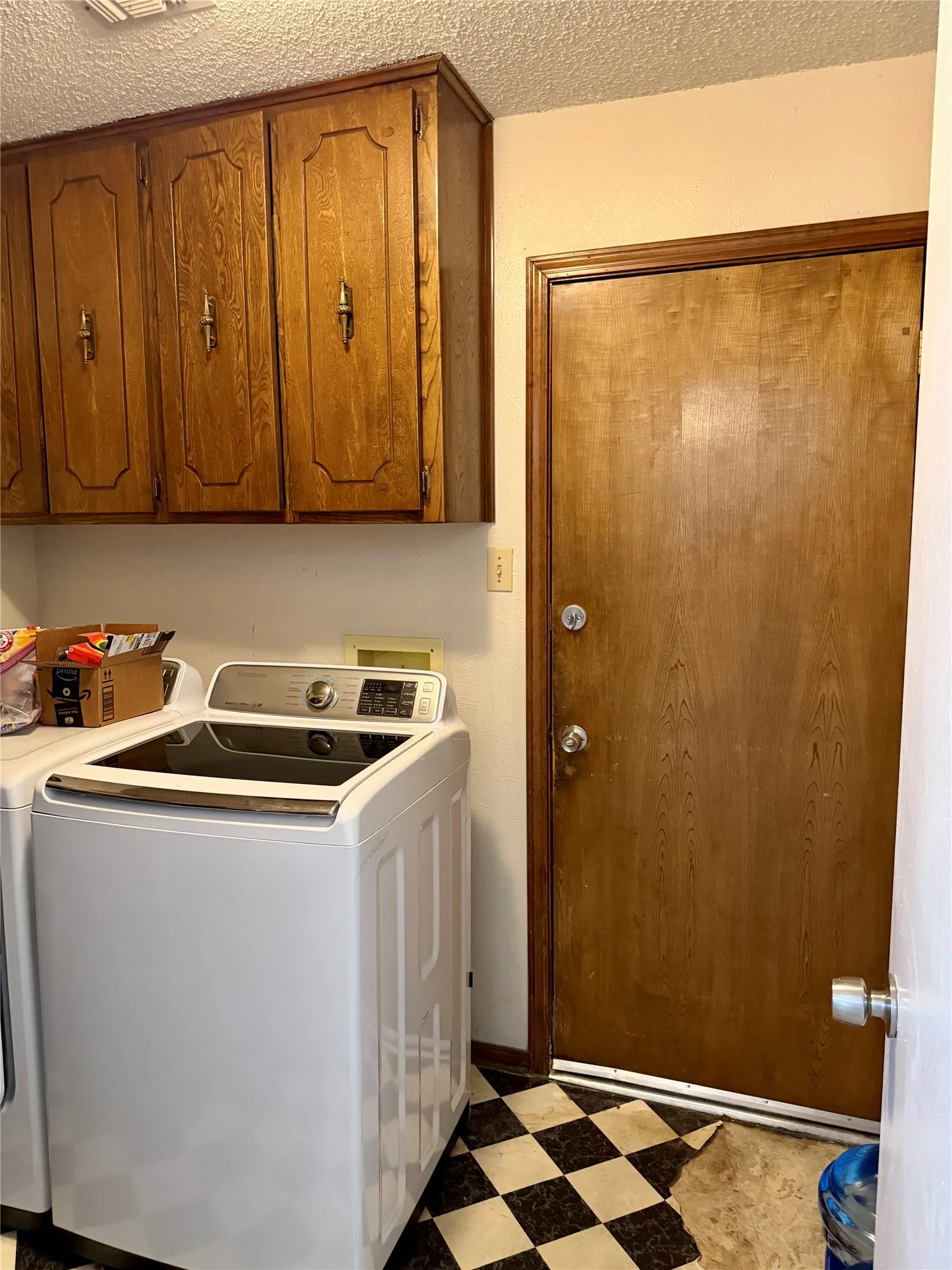 Single Family Residence For Sale in Tarrant County , 7317 Timberidge Drive, North Richland Hills, Texas 76182, 3 Bedroom, 2 Bathroom, 2 Garage spaces, 1,633 Sqft, built in 1979, mls#21398094, Real Estate Agent in North Richland Hills, Homes For Sale in Tarrant county, Homes For Sale in North Richland Hills, Realtor in North Richland Hills Texas, Real Estate Brokerage Independent Realty Texas, Luminita Cordes Realtor