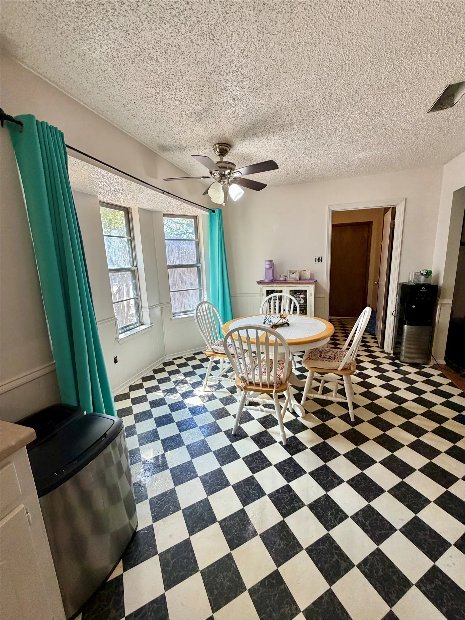 Single Family Residence For Sale in Tarrant County , 7317 Timberidge Drive, North Richland Hills, Texas 76182, 3 Bedroom, 2 Bathroom, 2 Garage spaces, 1,633 Sqft, built in 1979, mls#21398094, Real Estate Agent in North Richland Hills, Homes For Sale in Tarrant county, Homes For Sale in North Richland Hills, Realtor in North Richland Hills Texas, Real Estate Brokerage Independent Realty Texas, Luminita Cordes Realtor