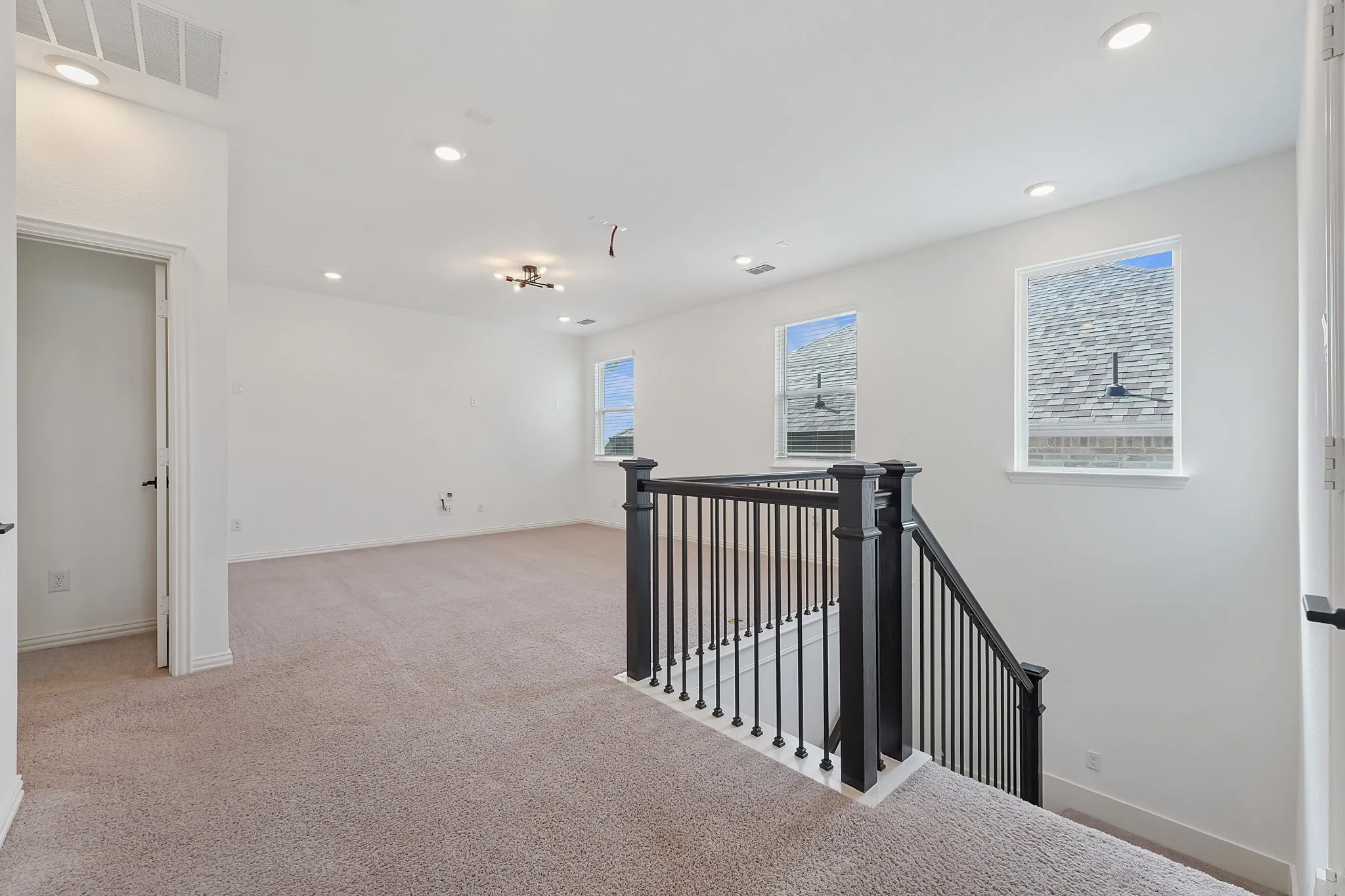 Single Family Residence For Sale in Denton County , 2313 Jack Rabbit Way, Northlake, Texas 76247, 4 Bedroom, 3 Bathroom, 2 Garage spaces, 2,388 Sqft, built in 2022, mls#21399600, Real Estate Agent in Northlake, Homes For Sale in Denton county, Homes For Sale in Northlake, Realtor in Northlake Texas, Real Estate Brokerage Independent Realty Texas, Luminita Cordes Realtor