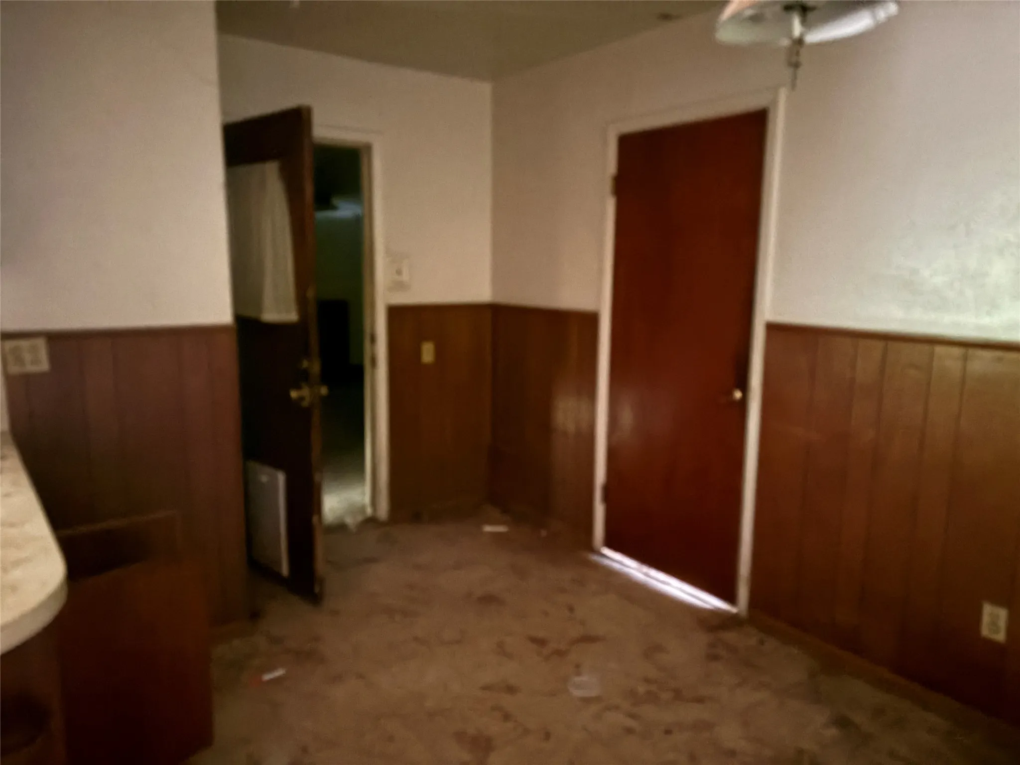 Single Family Residence For Sale in Tarrant County , 5912 Sandra Drive, Fort Worth, Texas 76133, 3 Bedroom, 2 Bathroom, 2 Garage spaces, 1,334 Sqft, built in 1958, mls#21400098, Real Estate Agent in Fort Worth, Homes For Sale in Tarrant county, Homes For Sale in Fort Worth, Realtor in Fort Worth Texas, Real Estate Brokerage Independent Realty Texas, Luminita Cordes Realtor