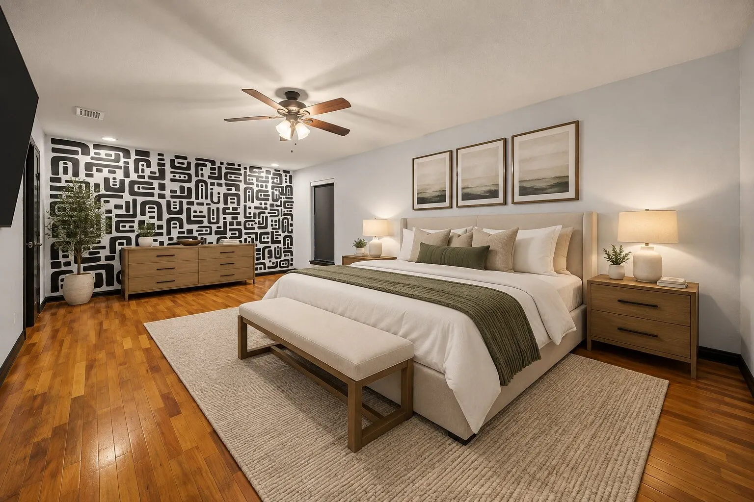 Wood-finish flooring, a ceiling fan with integrated lighting, and recessed ceiling​​‌​​​​‌​​‌‌​‌‌​​​‌‌​‌​‌​‌​​​‌​​ lights