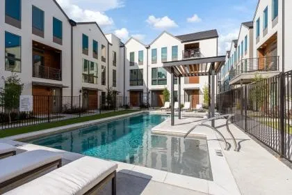 Townhouse For Rent in Dallas County , 4426 Cabell Drive 1204, Dallas, Texas 75204, 2 Bedroom, 3 Bathroom, 2 Garage spaces, 1,487 Sqft, built in 2019, mls#21400749, Real Estate Agent in Dallas, Homes For Rent in Dallas county, Homes For Rent in Dallas, Realtor in Dallas Texas, Real Estate Brokerage Independent Realty Texas, Luminita Cordes Realtor