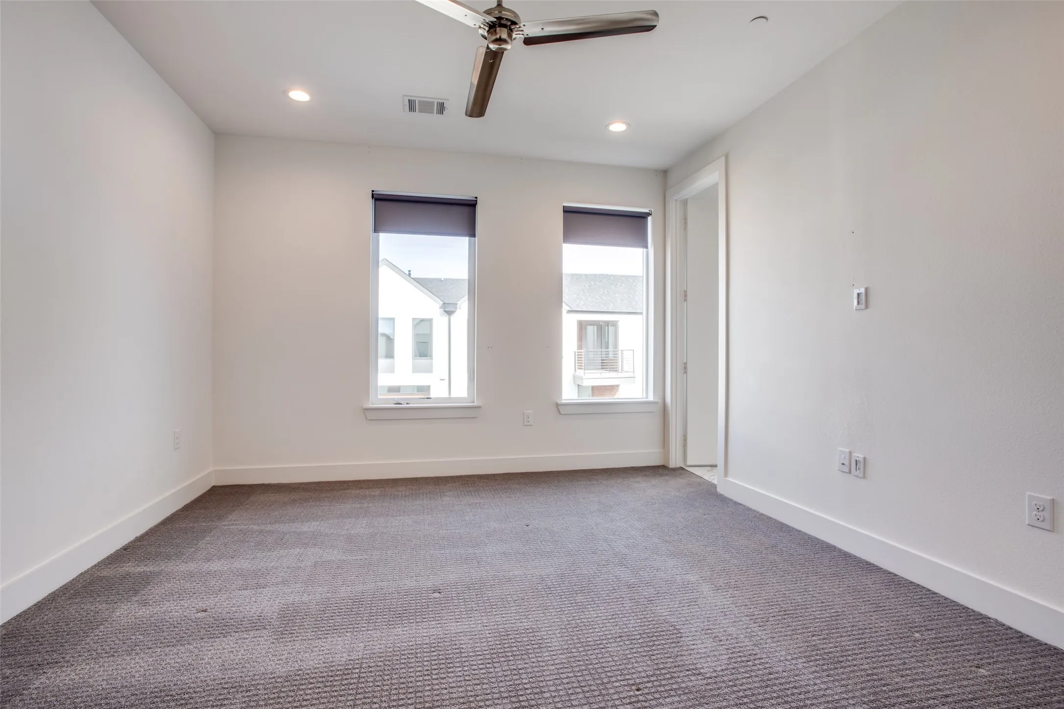 Townhouse For Rent in Dallas County , 4426 Cabell Drive 1204, Dallas, Texas 75204, 2 Bedroom, 3 Bathroom, 2 Garage spaces, 1,487 Sqft, built in 2019, mls#21400749, Real Estate Agent in Dallas, Homes For Rent in Dallas county, Homes For Rent in Dallas, Realtor in Dallas Texas, Real Estate Brokerage Independent Realty Texas, Luminita Cordes Realtor