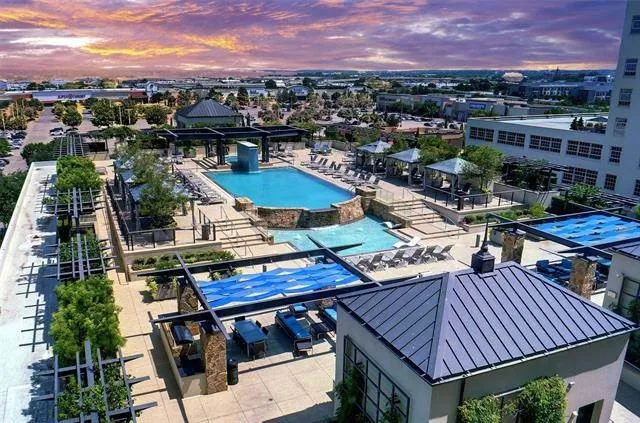 Condominium For Sale in Tarrant County , 2600 W 7th Street 1521, Fort Worth, Texas 76107, 2 Bedroom, 3 Bathroom, 2 Garage spaces, 1,654 Sqft, built in 1928, mls#21397534, Real Estate Agent in Fort Worth, Homes For Sale in Tarrant county, Homes For Sale in Fort Worth, Realtor in Fort Worth Texas, Real Estate Brokerage Independent Realty Texas, Luminita Cordes Realtor