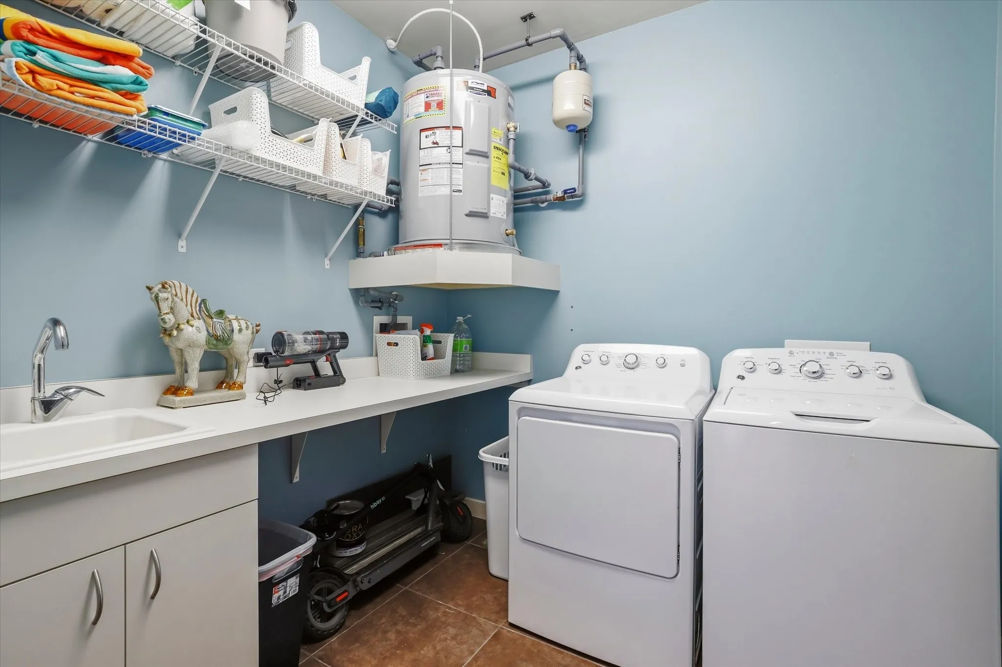 Condominium For Sale in Tarrant County , 2600 W 7th Street 1521, Fort Worth, Texas 76107, 2 Bedroom, 3 Bathroom, 2 Garage spaces, 1,654 Sqft, built in 1928, mls#21397534, Real Estate Agent in Fort Worth, Homes For Sale in Tarrant county, Homes For Sale in Fort Worth, Realtor in Fort Worth Texas, Real Estate Brokerage Independent Realty Texas, Luminita Cordes Realtor