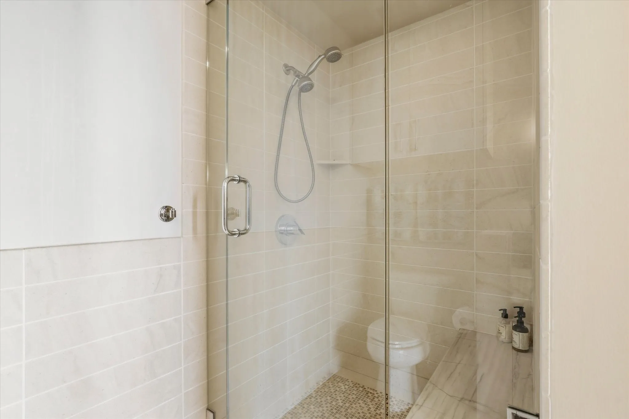 Condominium For Sale in Tarrant County , 2600 W 7th Street 1521, Fort Worth, Texas 76107, 2 Bedroom, 3 Bathroom, 2 Garage spaces, 1,654 Sqft, built in 1928, mls#21397534, Real Estate Agent in Fort Worth, Homes For Sale in Tarrant county, Homes For Sale in Fort Worth, Realtor in Fort Worth Texas, Real Estate Brokerage Independent Realty Texas, Luminita Cordes Realtor