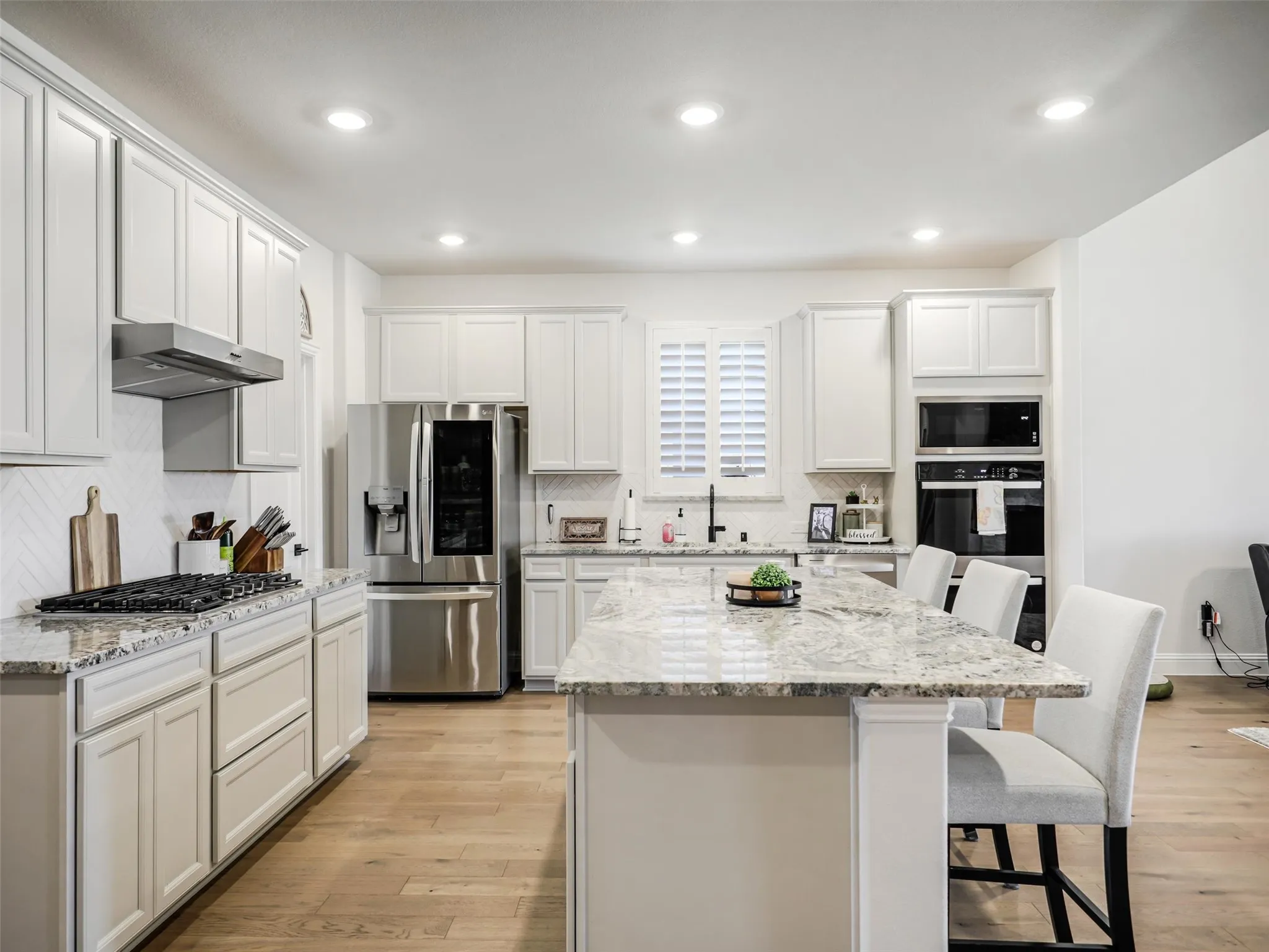 Single Family Residence For Sale in Denton County , 1708 Canals Drive, Little Elm, Texas 75068, 4 Bedroom, 3 Bathroom, 2 Garage spaces, 3,074 Sqft, built in 2024, mls#21399879, Real Estate Agent in Little Elm, Homes For Sale in Denton county, Homes For Sale in Little Elm, Realtor in Little Elm Texas, Real Estate Brokerage Independent Realty Texas, Luminita Cordes Realtor