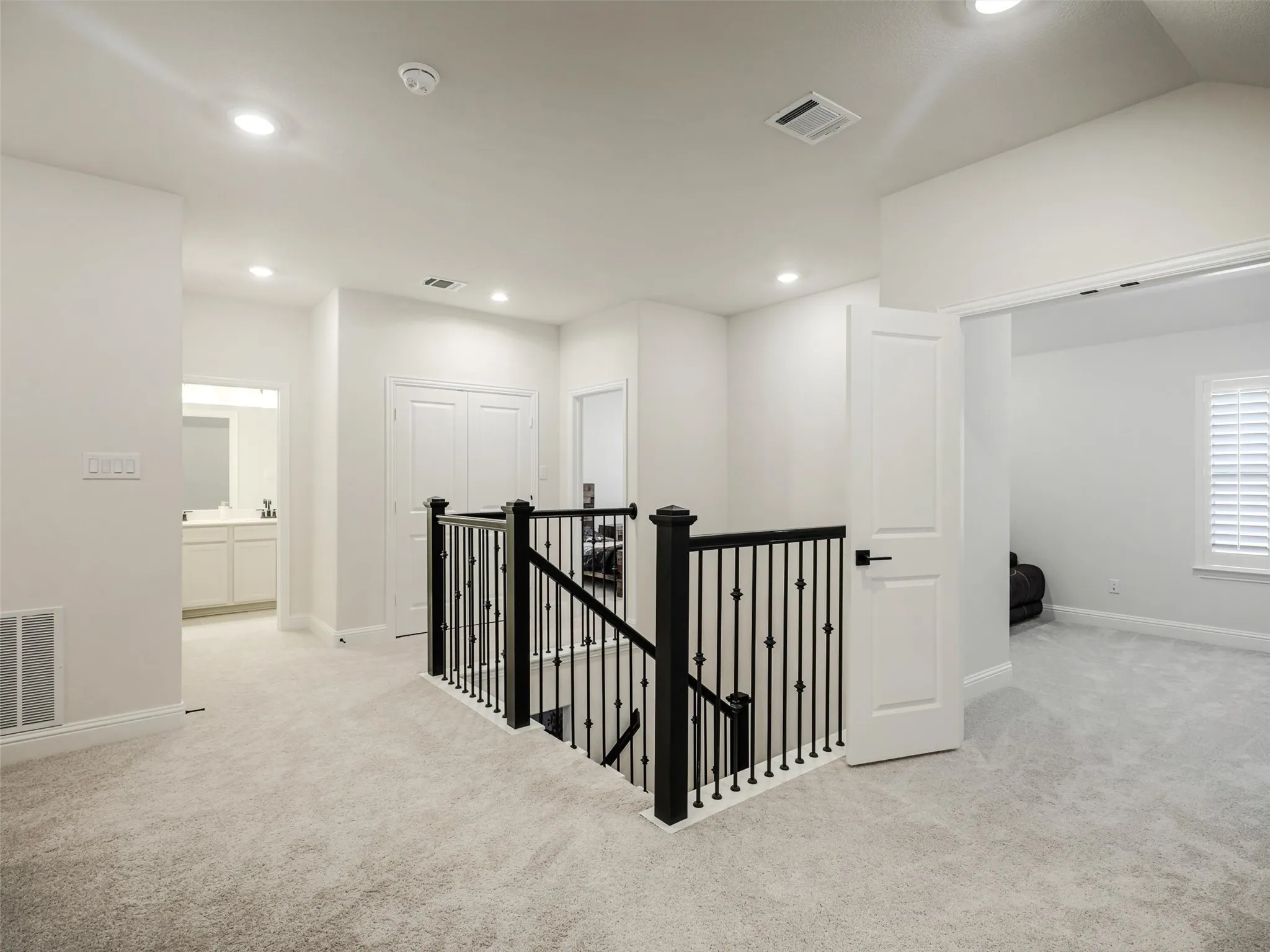 Single Family Residence For Sale in Denton County , 1708 Canals Drive, Little Elm, Texas 75068, 4 Bedroom, 3 Bathroom, 2 Garage spaces, 3,074 Sqft, built in 2024, mls#21399879, Real Estate Agent in Little Elm, Homes For Sale in Denton county, Homes For Sale in Little Elm, Realtor in Little Elm Texas, Real Estate Brokerage Independent Realty Texas, Luminita Cordes Realtor