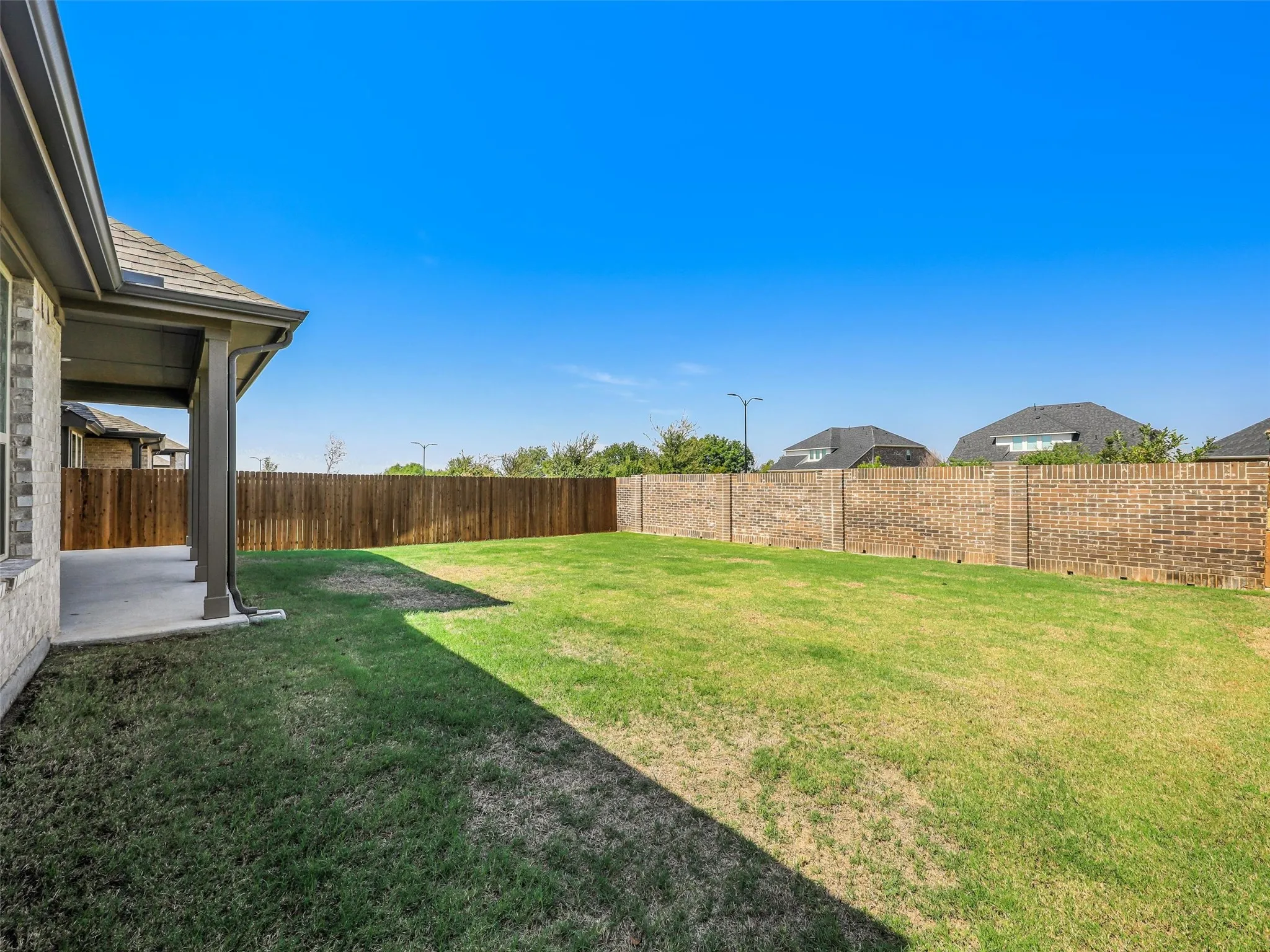 Single Family Residence For Sale in Denton County , 1708 Canals Drive, Little Elm, Texas 75068, 4 Bedroom, 3 Bathroom, 2 Garage spaces, 3,074 Sqft, built in 2024, mls#21399879, Real Estate Agent in Little Elm, Homes For Sale in Denton county, Homes For Sale in Little Elm, Realtor in Little Elm Texas, Real Estate Brokerage Independent Realty Texas, Luminita Cordes Realtor
