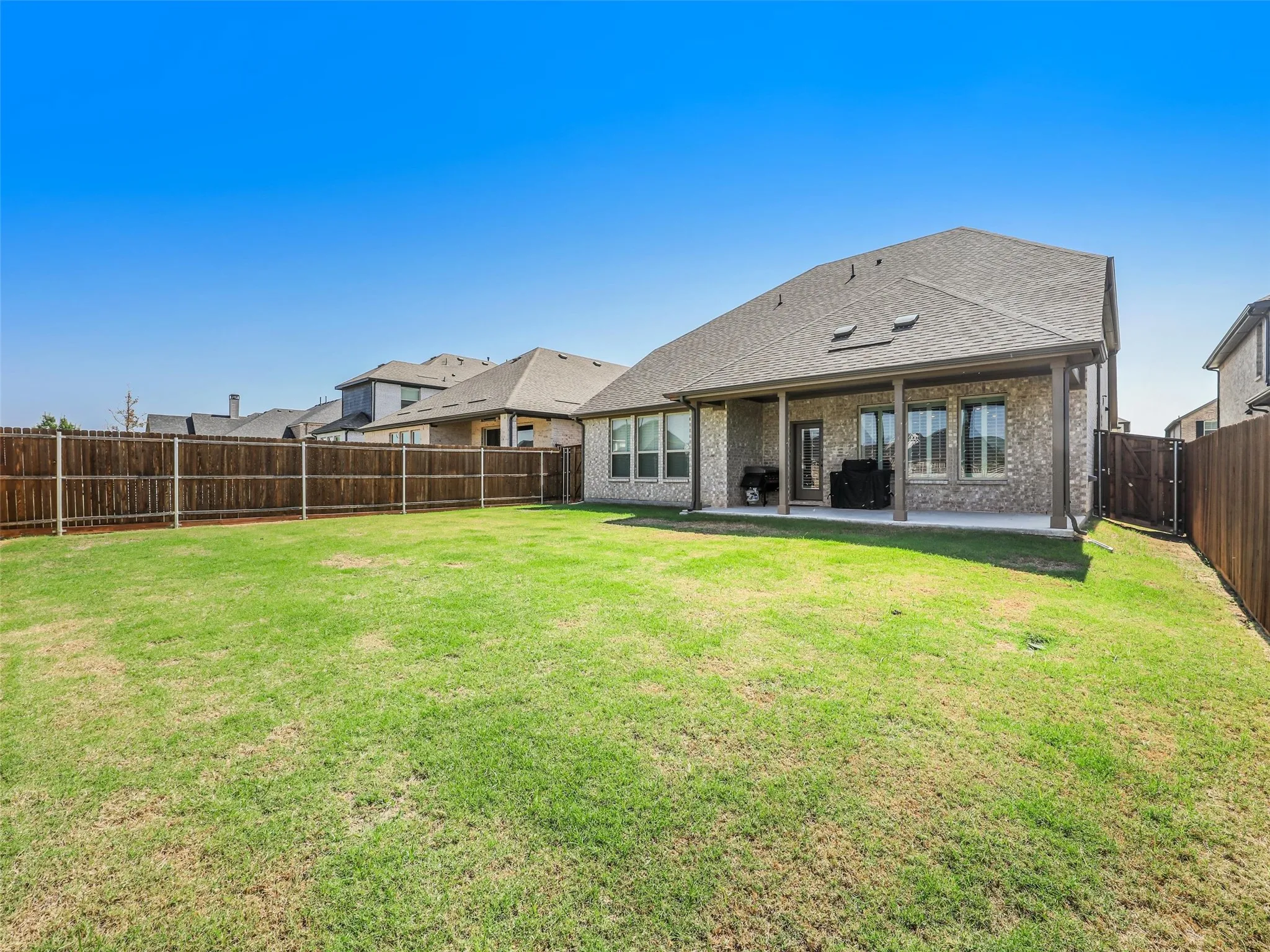 Single Family Residence For Sale in Denton County , 1708 Canals Drive, Little Elm, Texas 75068, 4 Bedroom, 3 Bathroom, 2 Garage spaces, 3,074 Sqft, built in 2024, mls#21399879, Real Estate Agent in Little Elm, Homes For Sale in Denton county, Homes For Sale in Little Elm, Realtor in Little Elm Texas, Real Estate Brokerage Independent Realty Texas, Luminita Cordes Realtor