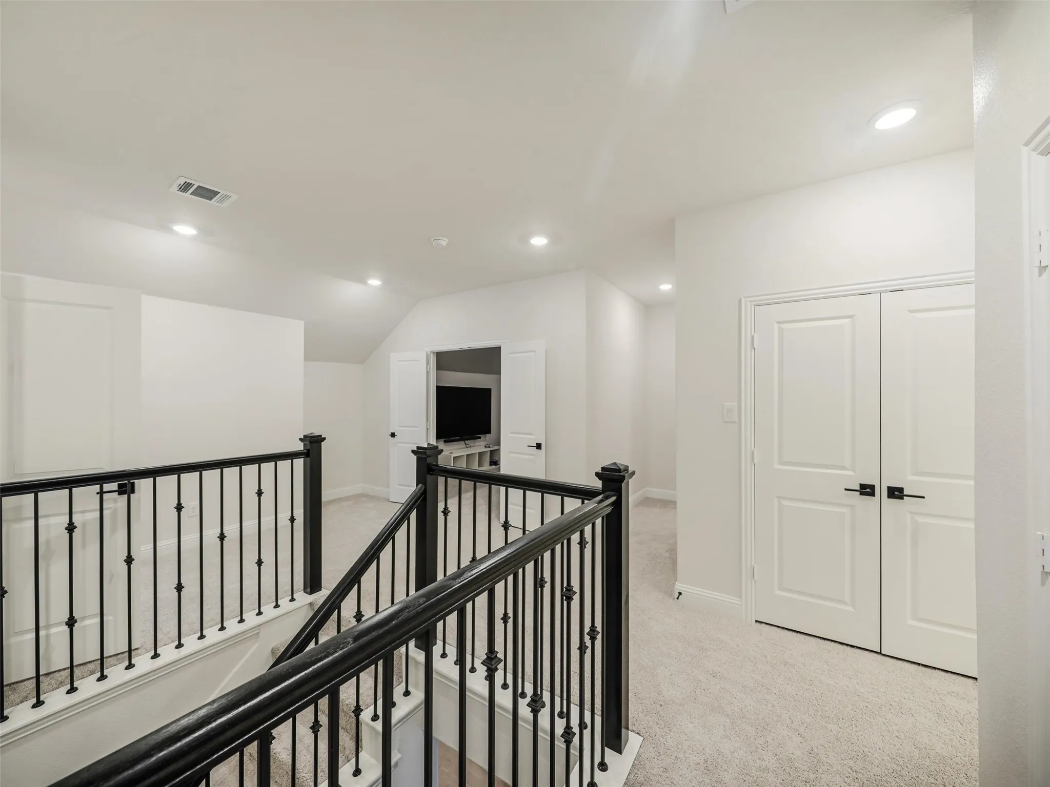 Single Family Residence For Sale in Denton County , 1708 Canals Drive, Little Elm, Texas 75068, 4 Bedroom, 3 Bathroom, 2 Garage spaces, 3,074 Sqft, built in 2024, mls#21399879, Real Estate Agent in Little Elm, Homes For Sale in Denton county, Homes For Sale in Little Elm, Realtor in Little Elm Texas, Real Estate Brokerage Independent Realty Texas, Luminita Cordes Realtor