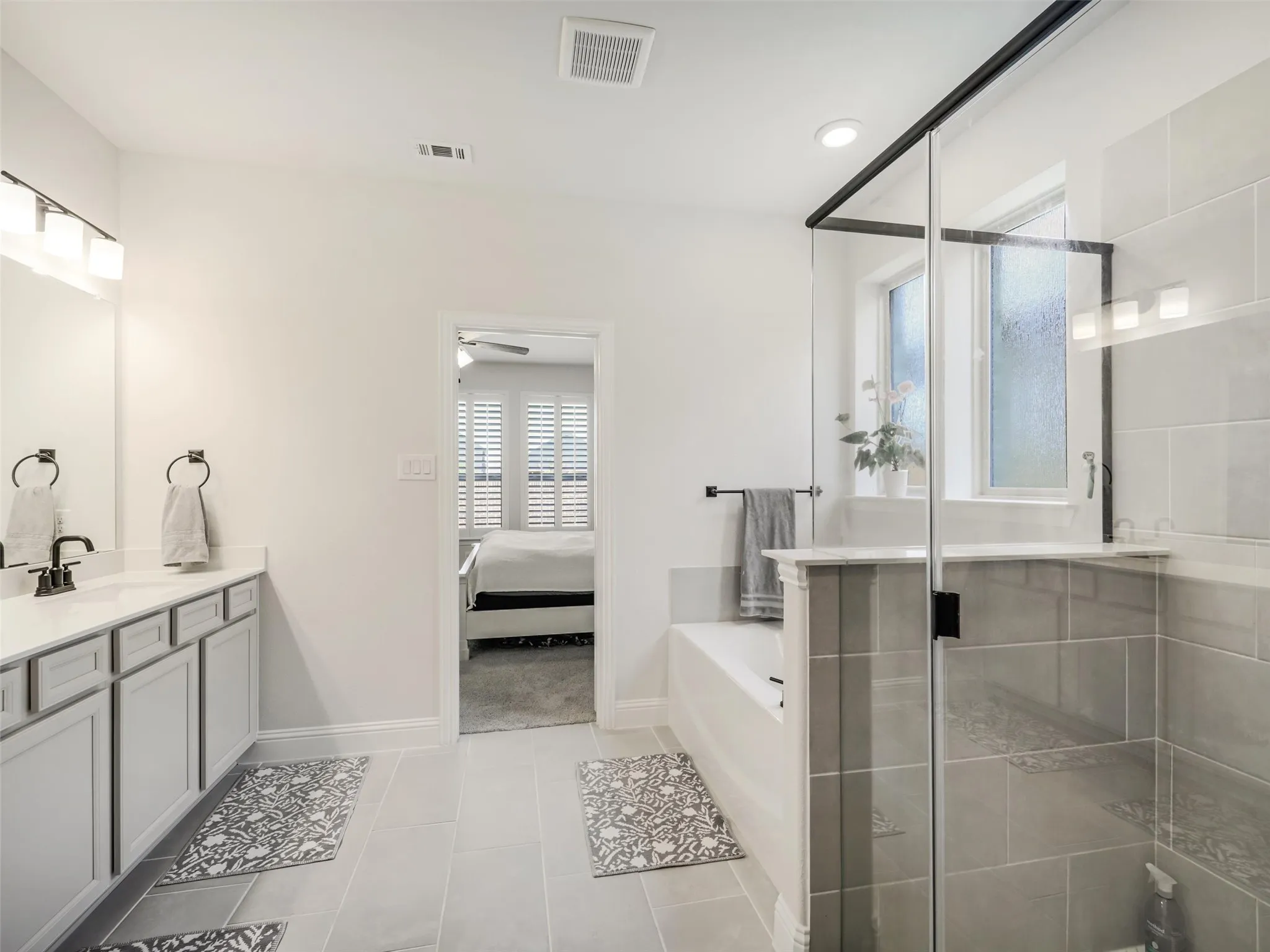Single Family Residence For Sale in Denton County , 1708 Canals Drive, Little Elm, Texas 75068, 4 Bedroom, 3 Bathroom, 2 Garage spaces, 3,074 Sqft, built in 2024, mls#21399879, Real Estate Agent in Little Elm, Homes For Sale in Denton county, Homes For Sale in Little Elm, Realtor in Little Elm Texas, Real Estate Brokerage Independent Realty Texas, Luminita Cordes Realtor