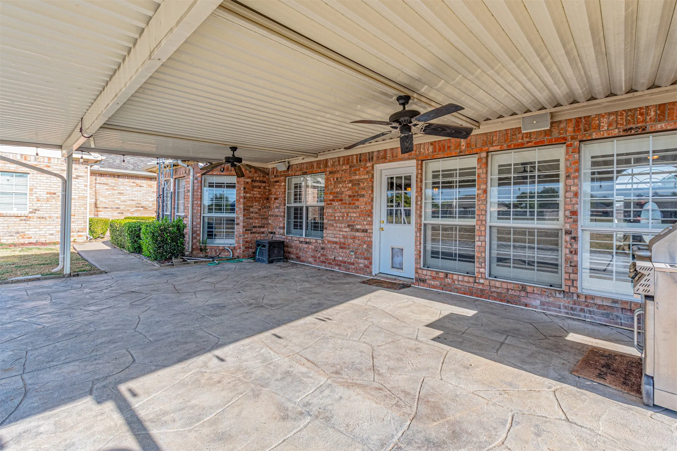 Enjoy the great outdoors with lots of space & covered patio