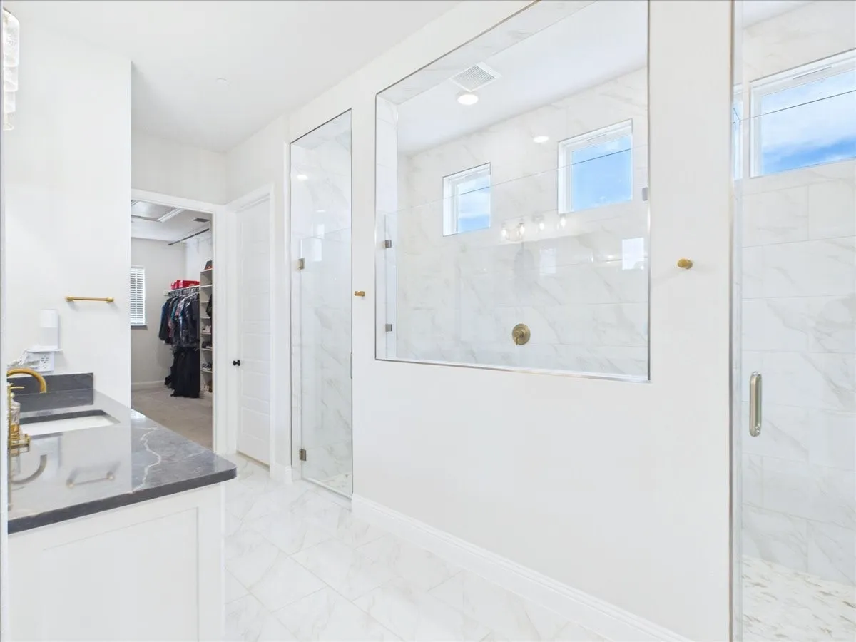 Single Family Residence For Sale in Dallas County , 262 Vidrio Drive, Sunnyvale, Texas 75182, 4 Bedroom, 5 Bathroom, 4 Garage spaces, 4,202 Sqft, built in 2024, mls#21399949, Real Estate Agent in Sunnyvale, Homes For Sale in Dallas county, Homes For Sale in Sunnyvale, Realtor in Sunnyvale Texas, Real Estate Brokerage Independent Realty Texas, Luminita Cordes Realtor