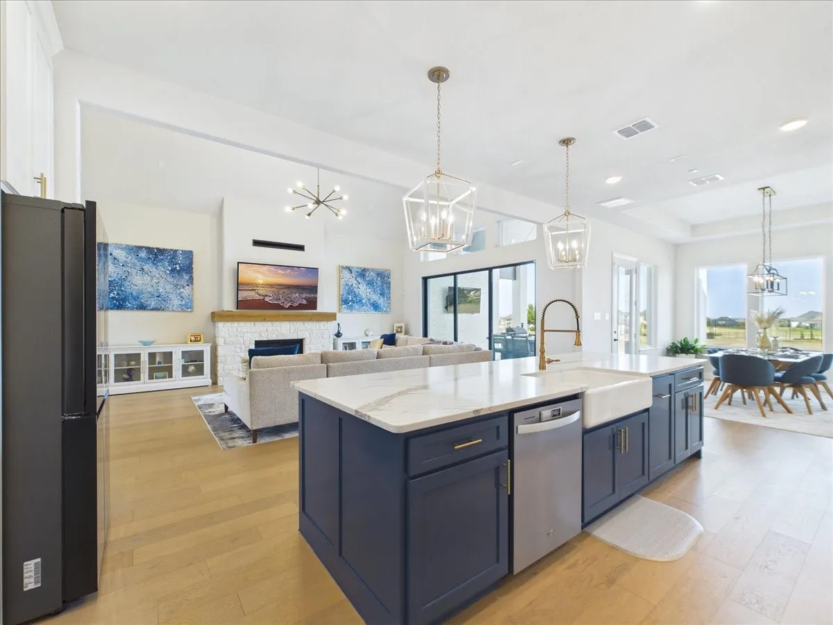 Single Family Residence For Sale in Dallas County , 262 Vidrio Drive, Sunnyvale, Texas 75182, 4 Bedroom, 5 Bathroom, 4 Garage spaces, 4,202 Sqft, built in 2024, mls#21399949, Real Estate Agent in Sunnyvale, Homes For Sale in Dallas county, Homes For Sale in Sunnyvale, Realtor in Sunnyvale Texas, Real Estate Brokerage Independent Realty Texas, Luminita Cordes Realtor