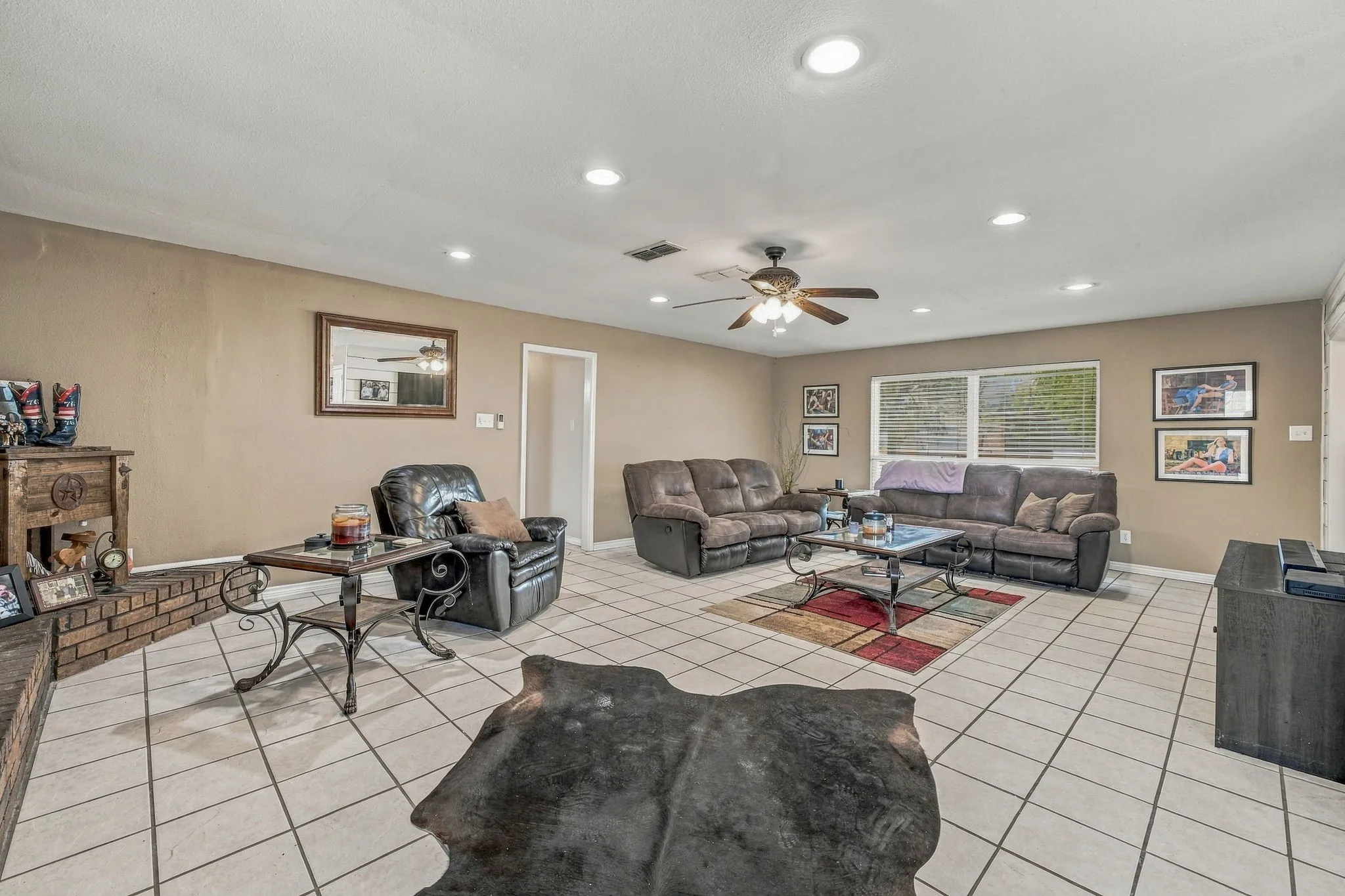Farm For Sale in Erath County , 10392 US Highway 67, Stephenville, Texas 76401, 5 Bedroom, 4 Bathroom, 2 Garage spaces, 3,406 Sqft, built in 1977, mls#21399680, Real Estate Agent in Stephenville, Homes For Sale in Erath county, Homes For Sale in Stephenville, Realtor in Stephenville Texas, Real Estate Brokerage Independent Realty Texas, Luminita Cordes Realtor