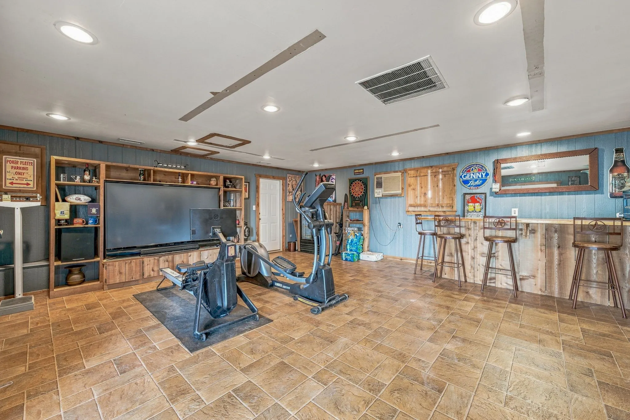 Farm For Sale in Erath County , 10392 US Highway 67, Stephenville, Texas 76401, 5 Bedroom, 4 Bathroom, 2 Garage spaces, 3,406 Sqft, built in 1977, mls#21399680, Real Estate Agent in Stephenville, Homes For Sale in Erath county, Homes For Sale in Stephenville, Realtor in Stephenville Texas, Real Estate Brokerage Independent Realty Texas, Luminita Cordes Realtor
