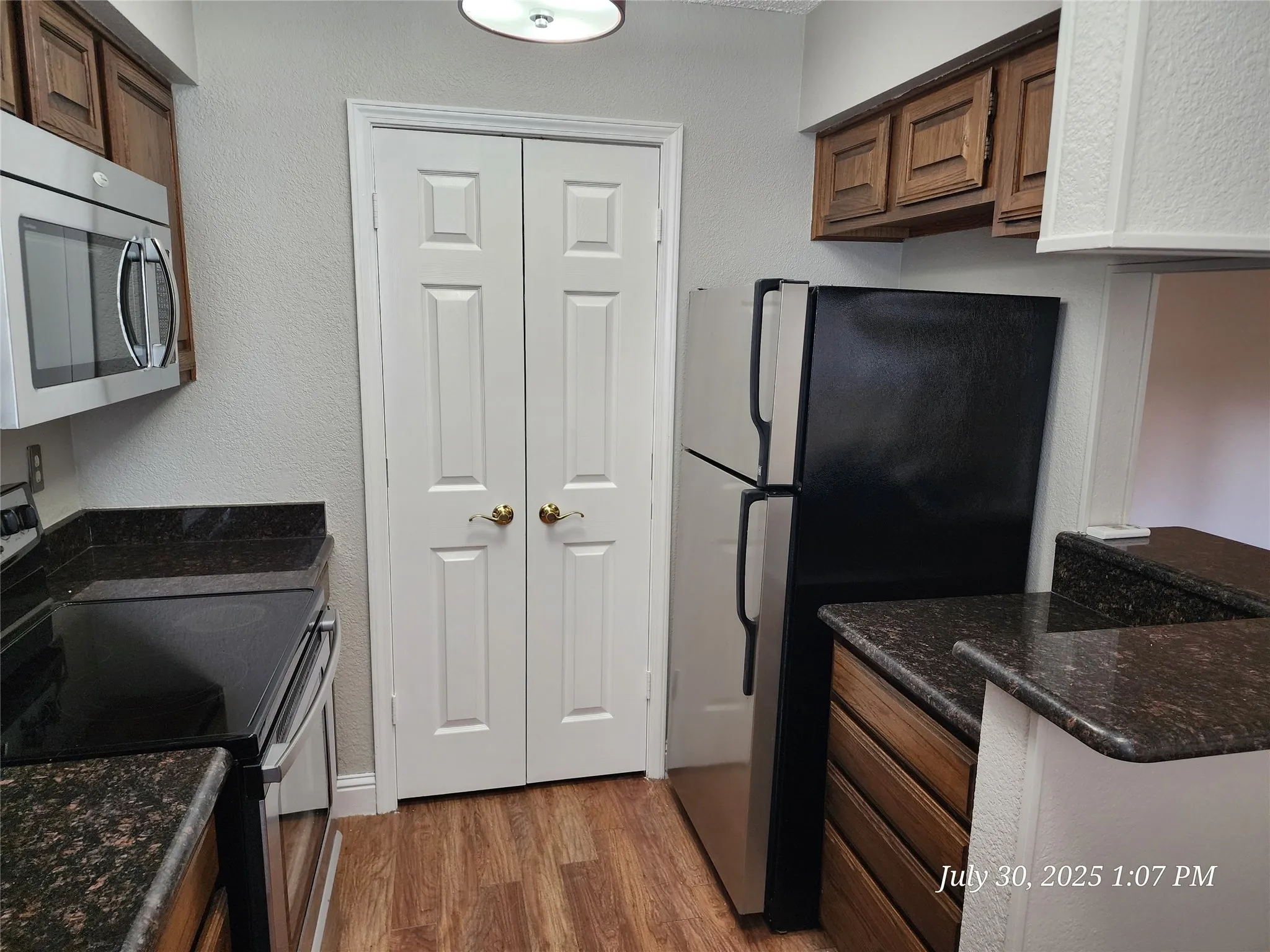 Condominium For Rent in Tarrant County , 1308 Memory Lane 5114, Arlington, Texas 76011, 2 Bedroom, 1 Bathroom, Garage spaces, 963 Sqft, built in 1983, mls#21387390, Real Estate Agent in Arlington, Homes For Rent in Tarrant county, Homes For Rent in Arlington, Realtor in Arlington Texas, Real Estate Brokerage Independent Realty Texas, Luminita Cordes Realtor