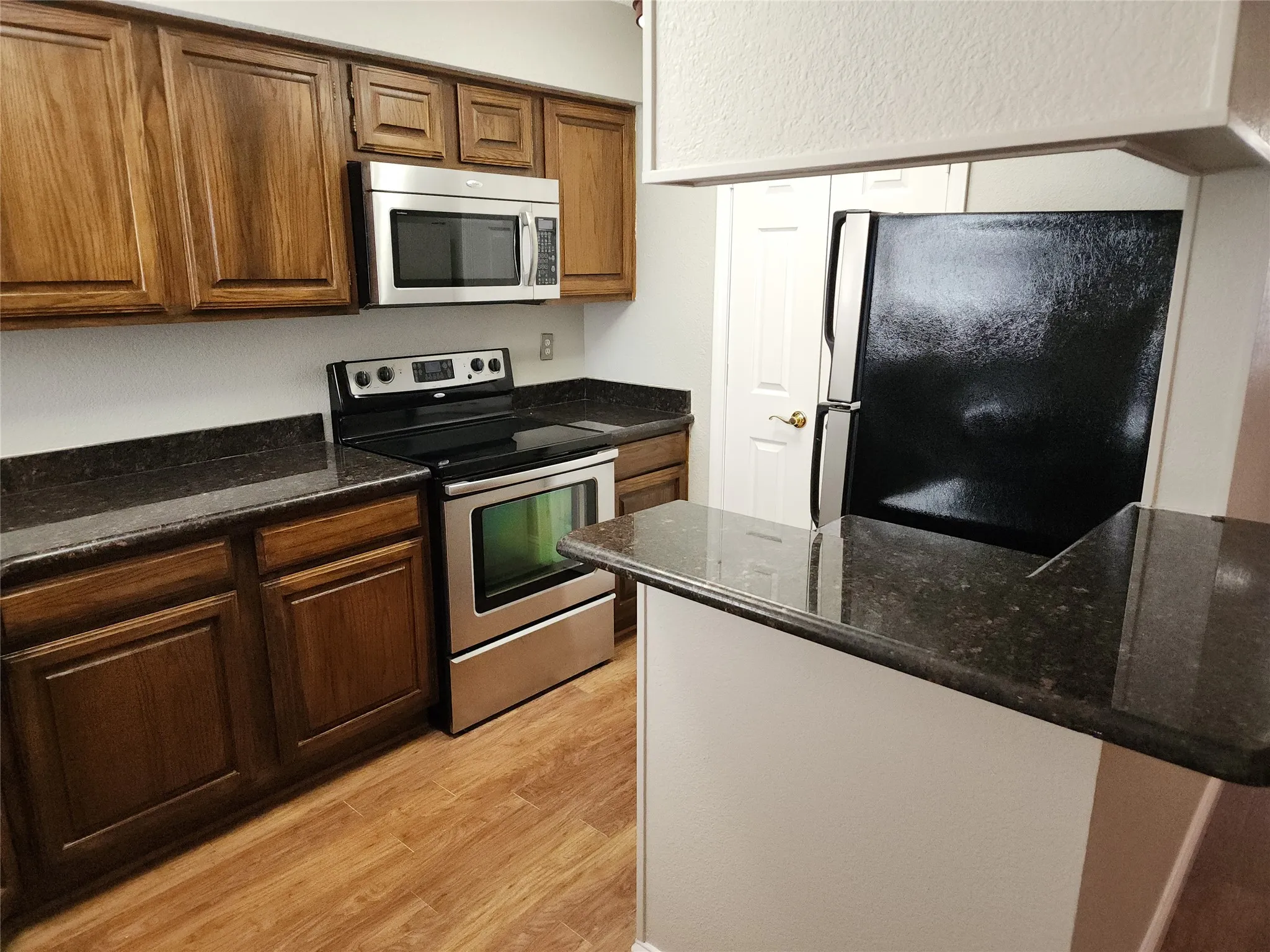 Condominium For Rent in Tarrant County , 1308 Memory Lane 5114, Arlington, Texas 76011, 2 Bedroom, 1 Bathroom, Garage spaces, 963 Sqft, built in 1983, mls#21387390, Real Estate Agent in Arlington, Homes For Rent in Tarrant county, Homes For Rent in Arlington, Realtor in Arlington Texas, Real Estate Brokerage Independent Realty Texas, Luminita Cordes Realtor