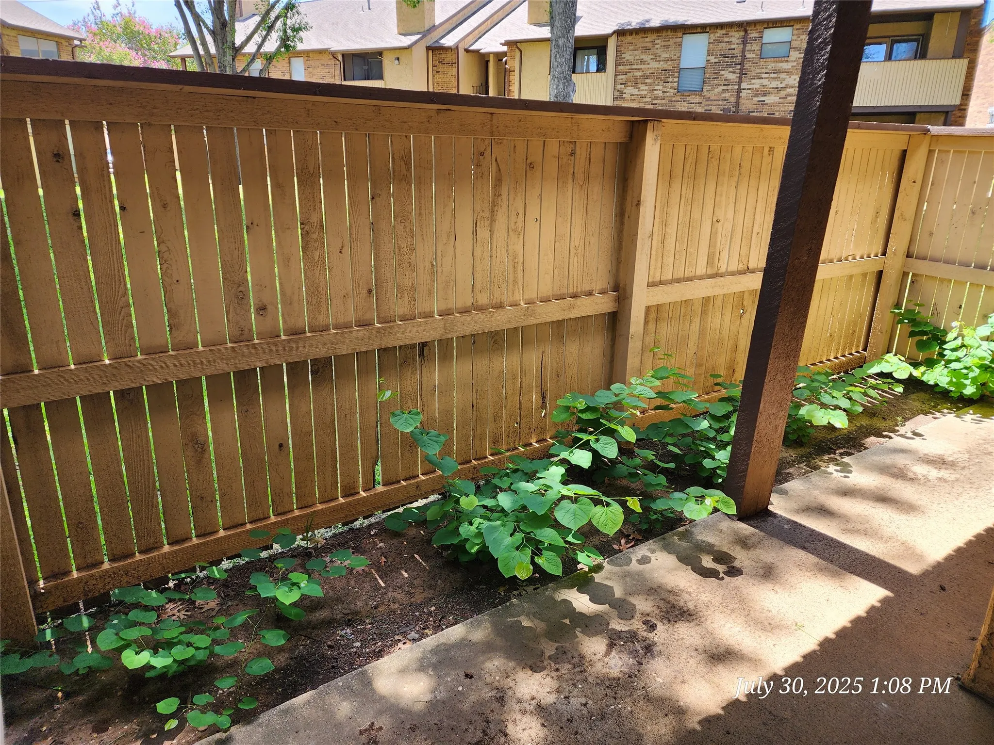 Condominium For Rent in Tarrant County , 1308 Memory Lane 5114, Arlington, Texas 76011, 2 Bedroom, 1 Bathroom, Garage spaces, 963 Sqft, built in 1983, mls#21387390, Real Estate Agent in Arlington, Homes For Rent in Tarrant county, Homes For Rent in Arlington, Realtor in Arlington Texas, Real Estate Brokerage Independent Realty Texas, Luminita Cordes Realtor