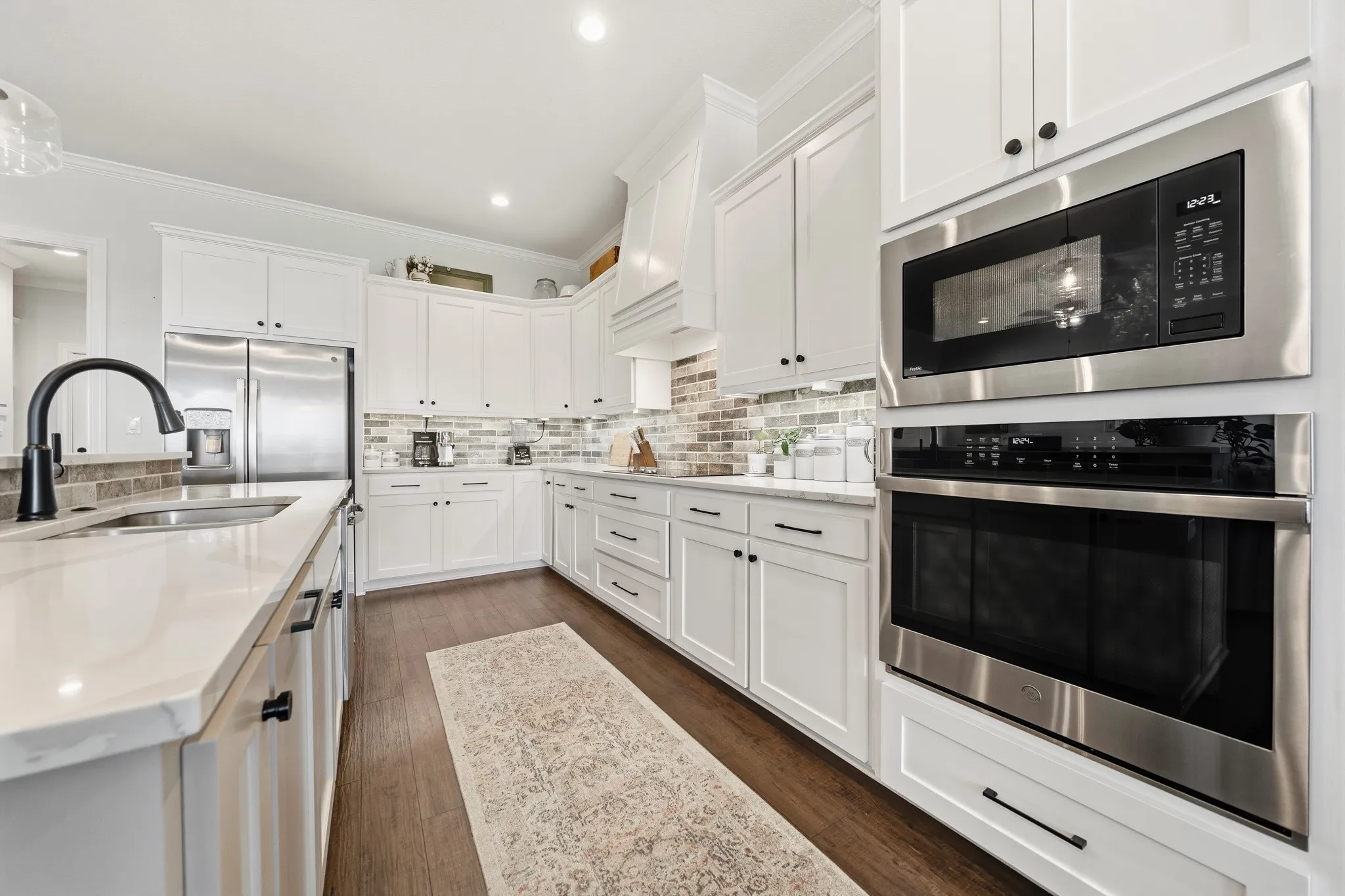Single Family Residence For Sale in Mc Lennan County , 2108 Stinson Court, Lorena, Texas 76655, 4 Bedroom, 3 Bathroom, 2 Garage spaces, 2,297 Sqft, built in 2021, mls#21397070, Real Estate Agent in Lorena, Homes For Sale in Mc Lennan county, Homes For Sale in Lorena, Realtor in Lorena Texas, Real Estate Brokerage Independent Realty Texas, Luminita Cordes Realtor