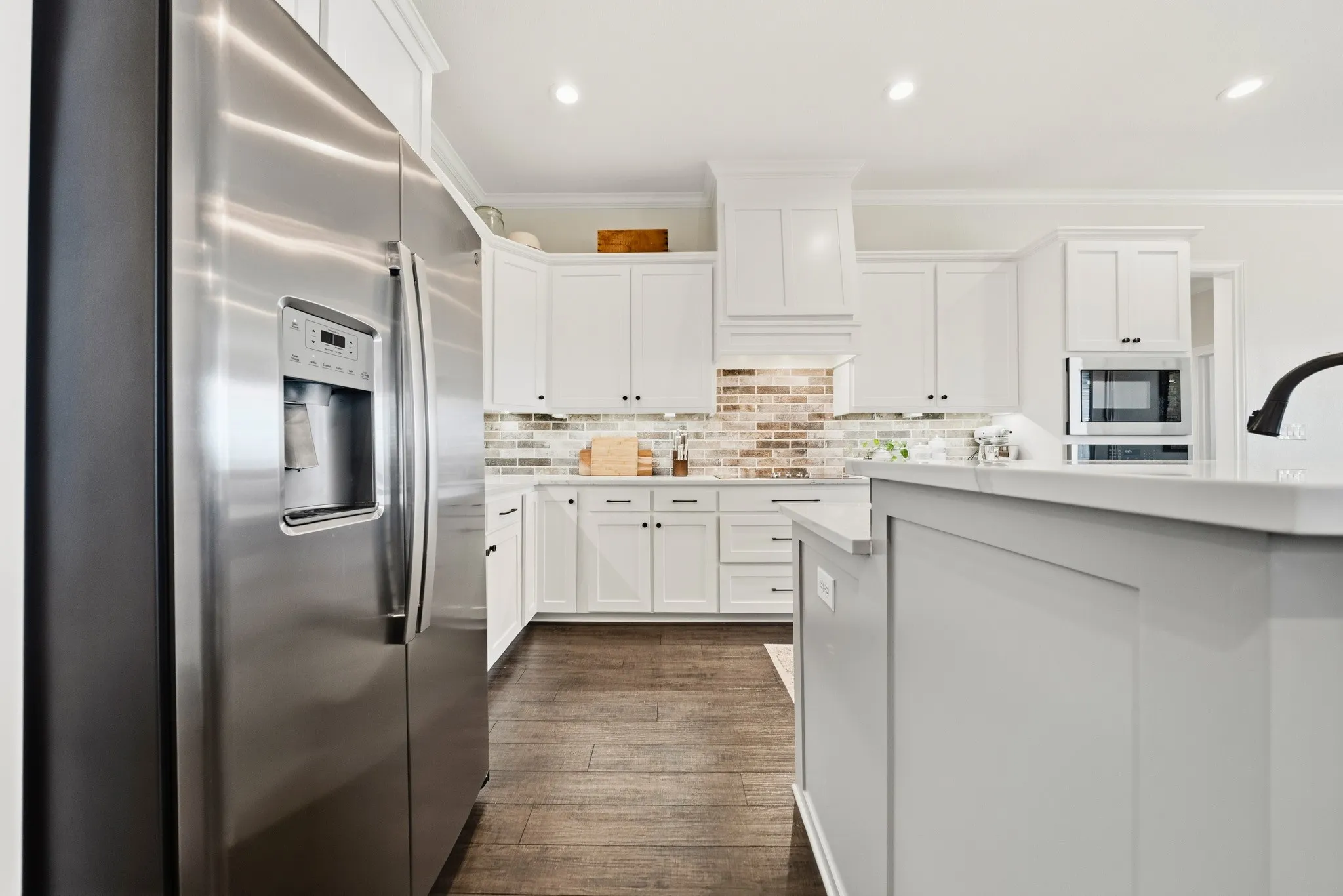 Single Family Residence For Sale in Mc Lennan County , 2108 Stinson Court, Lorena, Texas 76655, 4 Bedroom, 3 Bathroom, 2 Garage spaces, 2,297 Sqft, built in 2021, mls#21397070, Real Estate Agent in Lorena, Homes For Sale in Mc Lennan county, Homes For Sale in Lorena, Realtor in Lorena Texas, Real Estate Brokerage Independent Realty Texas, Luminita Cordes Realtor