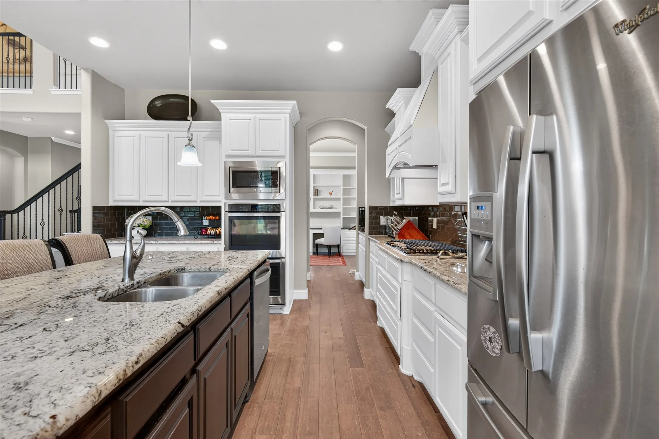 Single Family Residence For Sale in Tarrant County , 2705 Sky Ridge Road, Arlington, Texas 76001, 5 Bedroom, 5 Bathroom, 2 Garage spaces, 4,332 Sqft, built in 2016, mls#21400759, Real Estate Agent in Arlington, Homes For Sale in Tarrant county, Homes For Sale in Arlington, Realtor in Arlington Texas, Real Estate Brokerage Independent Realty Texas, Luminita Cordes Realtor