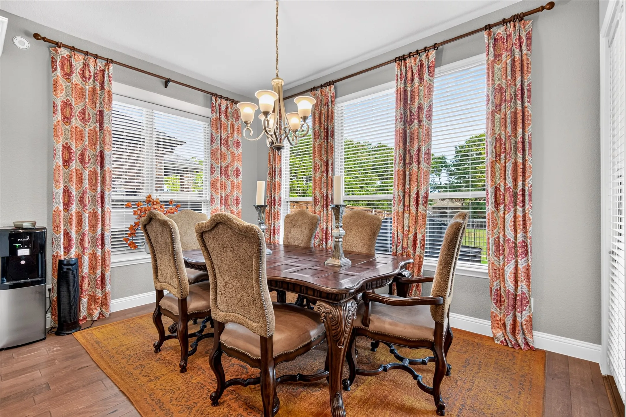 Single Family Residence For Sale in Tarrant County , 2705 Sky Ridge Road, Arlington, Texas 76001, 5 Bedroom, 5 Bathroom, 2 Garage spaces, 4,332 Sqft, built in 2016, mls#21400759, Real Estate Agent in Arlington, Homes For Sale in Tarrant county, Homes For Sale in Arlington, Realtor in Arlington Texas, Real Estate Brokerage Independent Realty Texas, Luminita Cordes Realtor