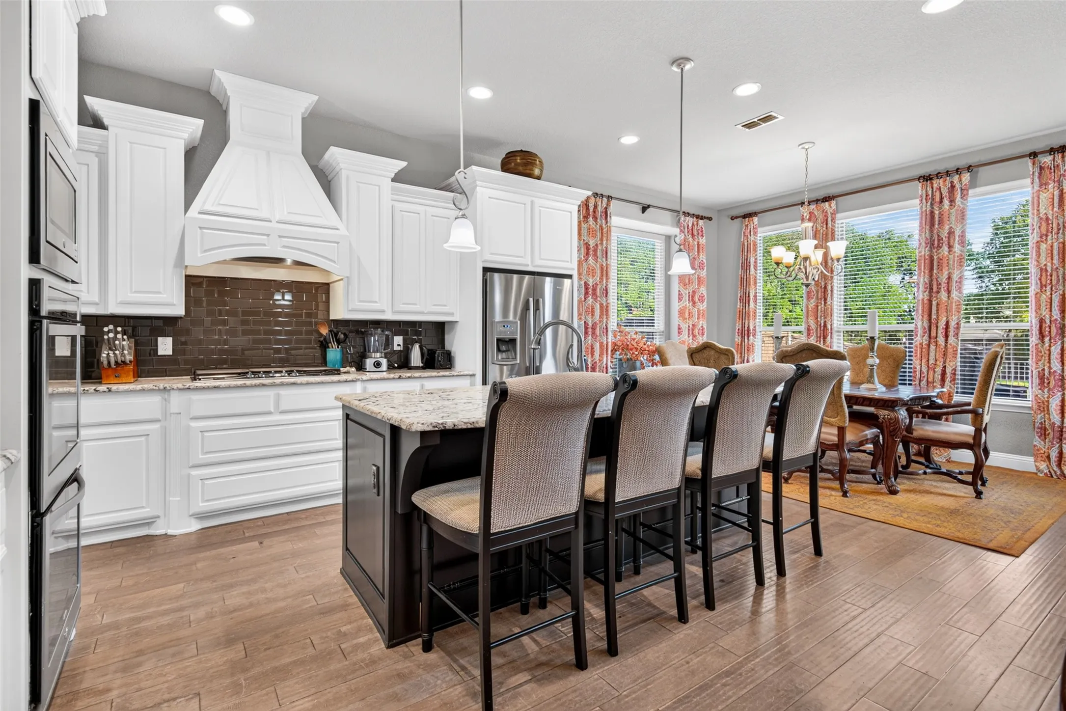Single Family Residence For Sale in Tarrant County , 2705 Sky Ridge Road, Arlington, Texas 76001, 5 Bedroom, 5 Bathroom, 2 Garage spaces, 4,332 Sqft, built in 2016, mls#21400759, Real Estate Agent in Arlington, Homes For Sale in Tarrant county, Homes For Sale in Arlington, Realtor in Arlington Texas, Real Estate Brokerage Independent Realty Texas, Luminita Cordes Realtor