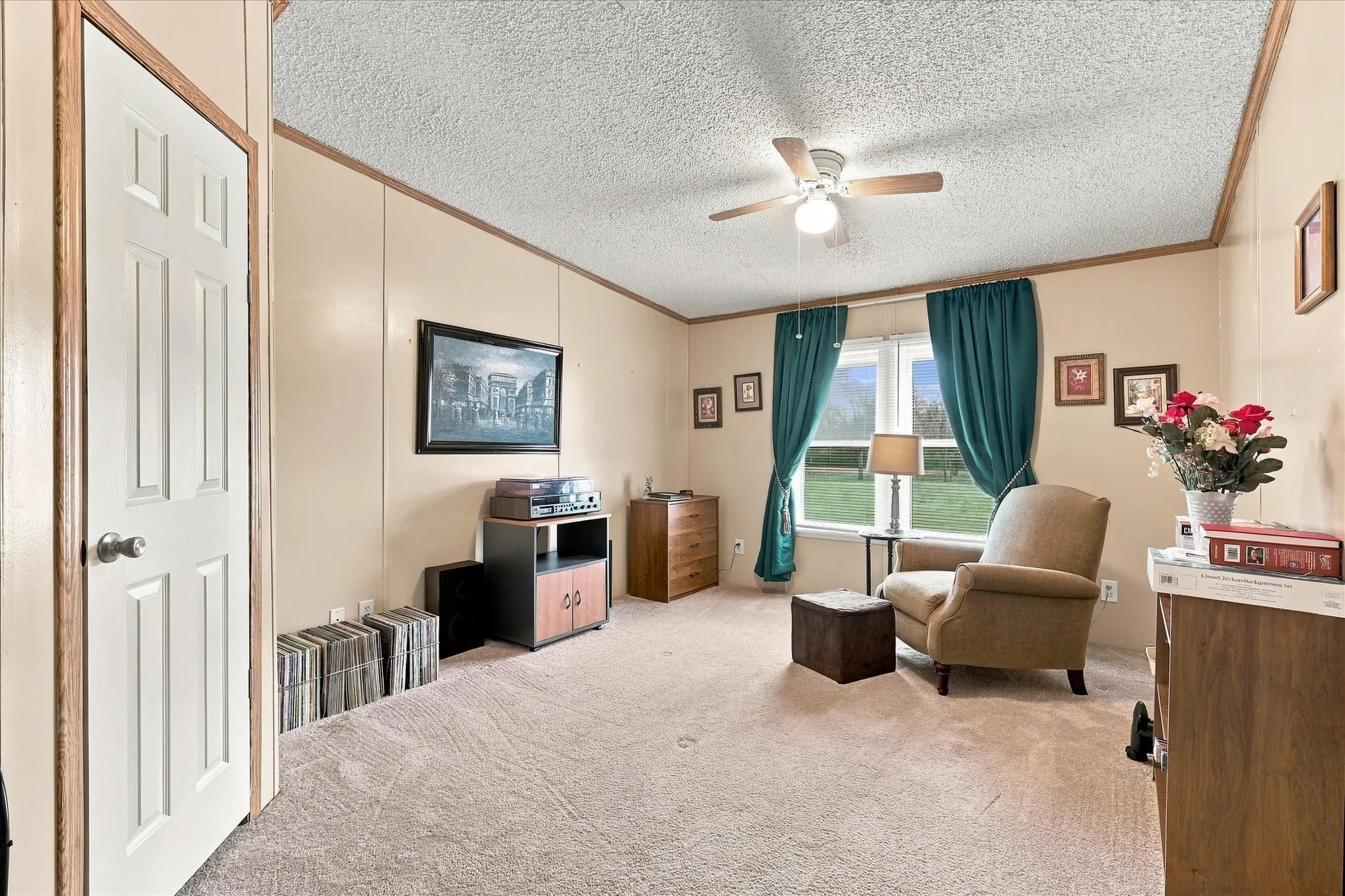Mobile Home For Sale in Denton County , 535 Stone Ridge Drive, Ponder, Texas 76259, 4 Bedroom, 2 Bathroom, 3 Garage spaces, 2,736 Sqft, built in 2002, mls#21399724, Real Estate Agent in Ponder, Homes For Sale in Denton county, Homes For Sale in Ponder, Realtor in Ponder Texas, Real Estate Brokerage Independent Realty Texas, Luminita Cordes Realtor