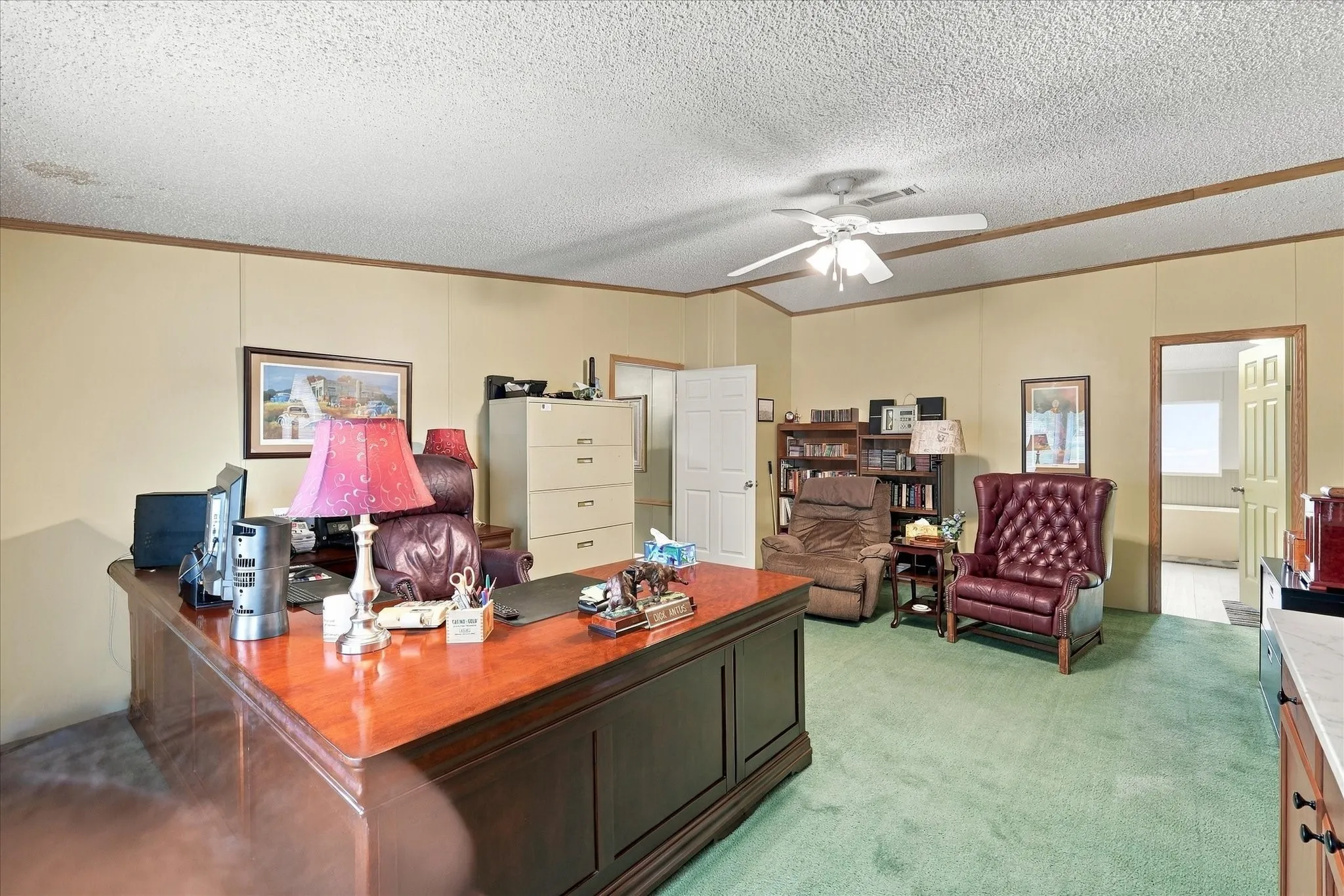 Mobile Home For Sale in Denton County , 535 Stone Ridge Drive, Ponder, Texas 76259, 4 Bedroom, 2 Bathroom, 3 Garage spaces, 2,736 Sqft, built in 2002, mls#21399724, Real Estate Agent in Ponder, Homes For Sale in Denton county, Homes For Sale in Ponder, Realtor in Ponder Texas, Real Estate Brokerage Independent Realty Texas, Luminita Cordes Realtor