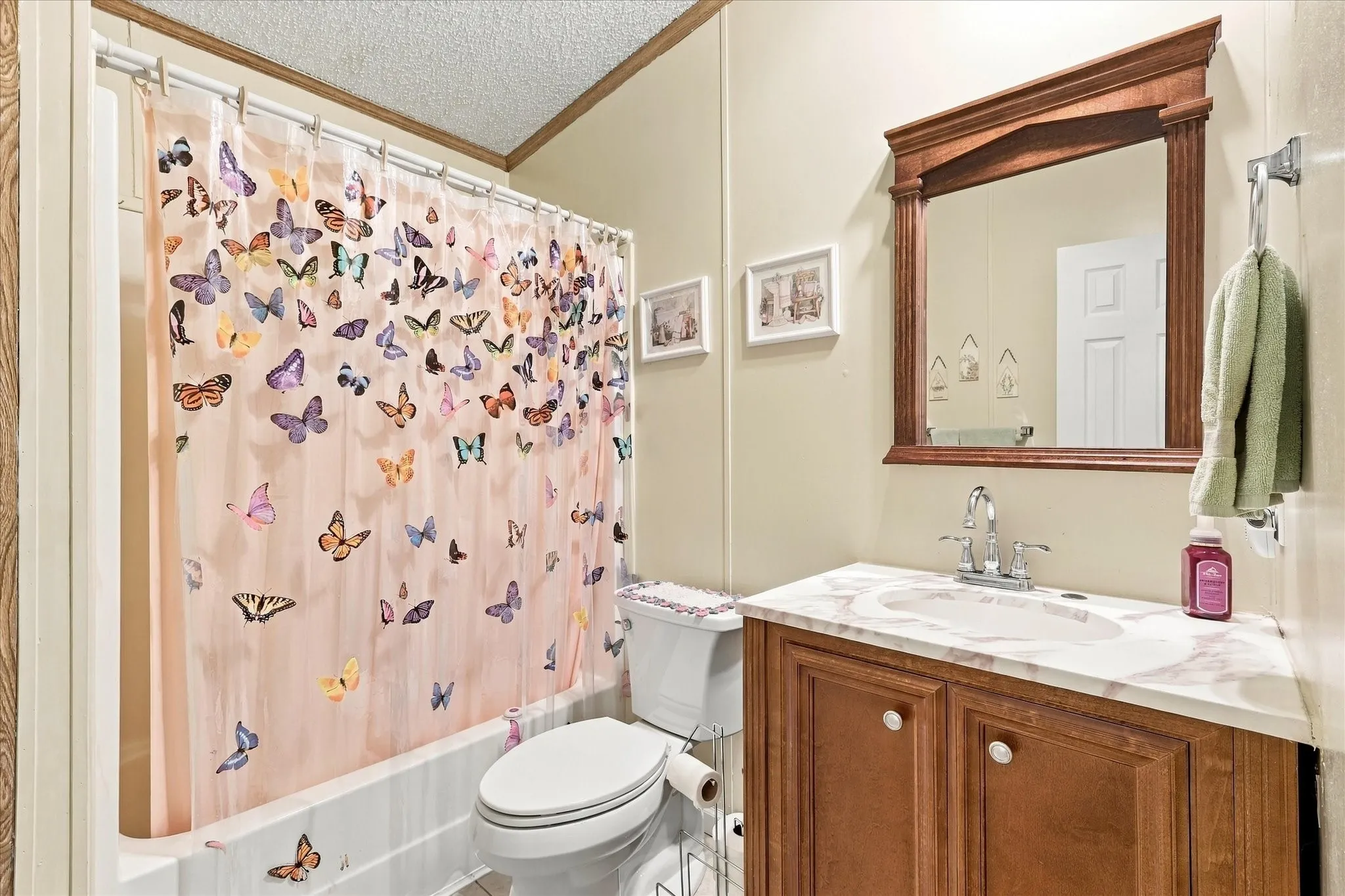Mobile Home For Sale in Denton County , 535 Stone Ridge Drive, Ponder, Texas 76259, 4 Bedroom, 2 Bathroom, 3 Garage spaces, 2,736 Sqft, built in 2002, mls#21399724, Real Estate Agent in Ponder, Homes For Sale in Denton county, Homes For Sale in Ponder, Realtor in Ponder Texas, Real Estate Brokerage Independent Realty Texas, Luminita Cordes Realtor