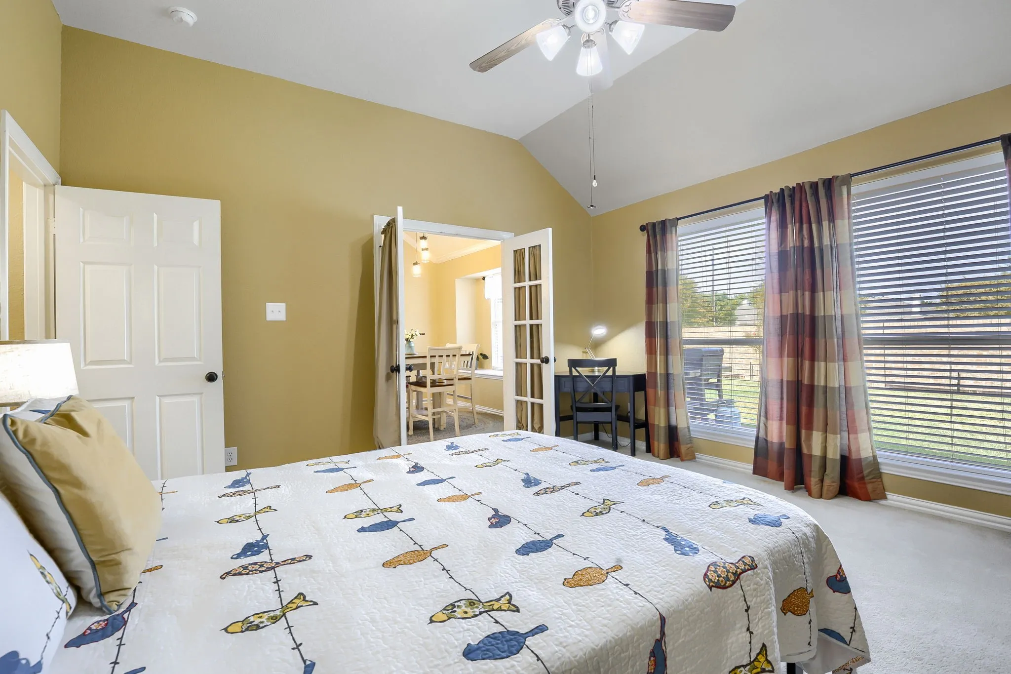 Single Family Residence For Sale in Kaufman County , 212 Pinewood Trail, Forney, Texas 75126, 4 Bedroom, 2 Bathroom, 2 Garage spaces, 2,232 Sqft, built in 2004, mls#21400677, Real Estate Agent in Forney, Homes For Sale in Kaufman county, Homes For Sale in Forney, Realtor in Forney Texas, Real Estate Brokerage Independent Realty Texas, Luminita Cordes Realtor