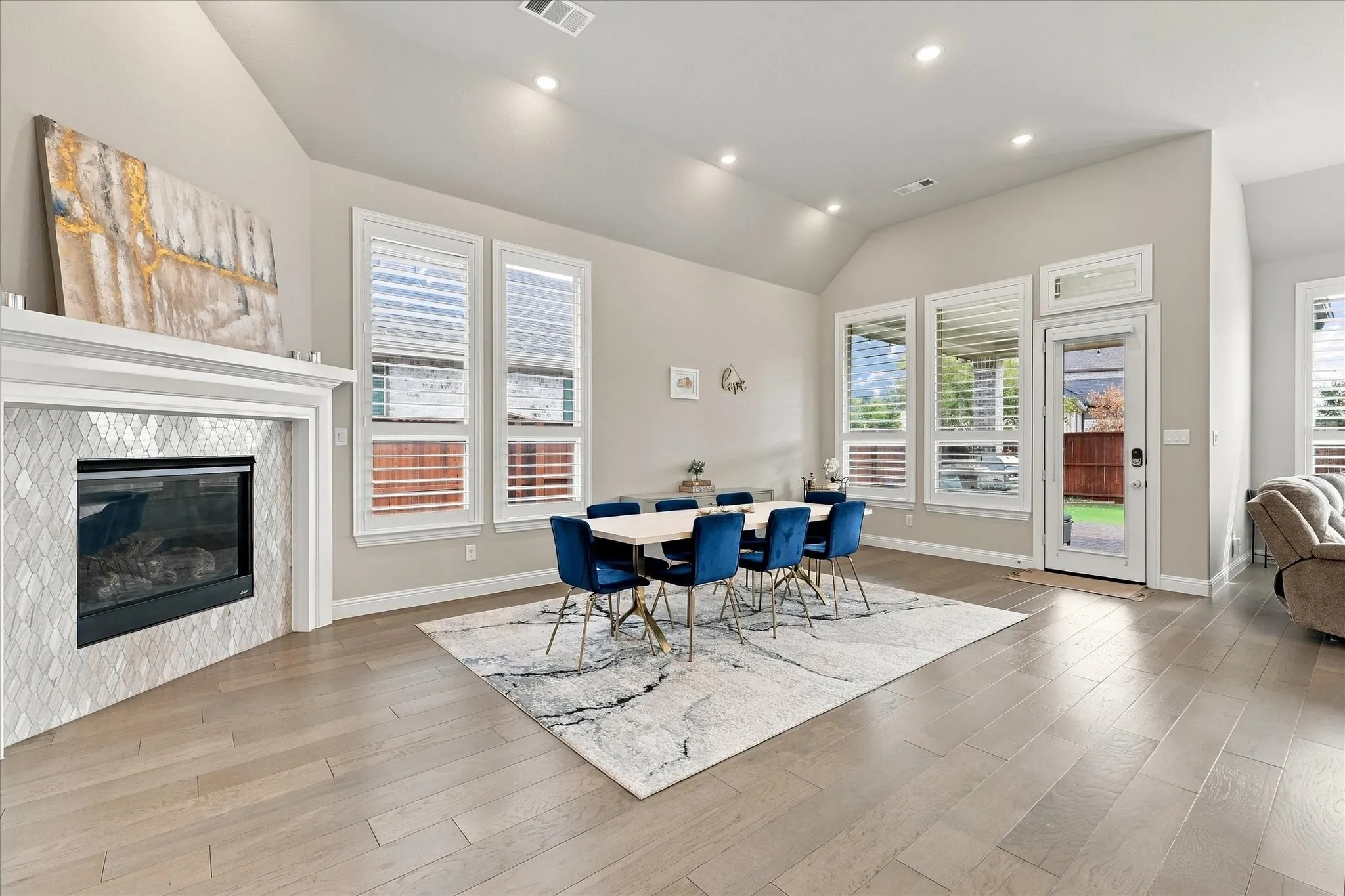 Single Family Residence For Sale in Denton County , 9308 Pecan Woods Trail, Argyle, Texas 76226, 4 Bedroom, 4 Bathroom, 3 Garage spaces, 2,983 Sqft, built in 2020, mls#21397678, Real Estate Agent in Argyle, Homes For Sale in Denton county, Homes For Sale in Argyle, Realtor in Argyle Texas, Real Estate Brokerage Independent Realty Texas, Luminita Cordes Realtor
